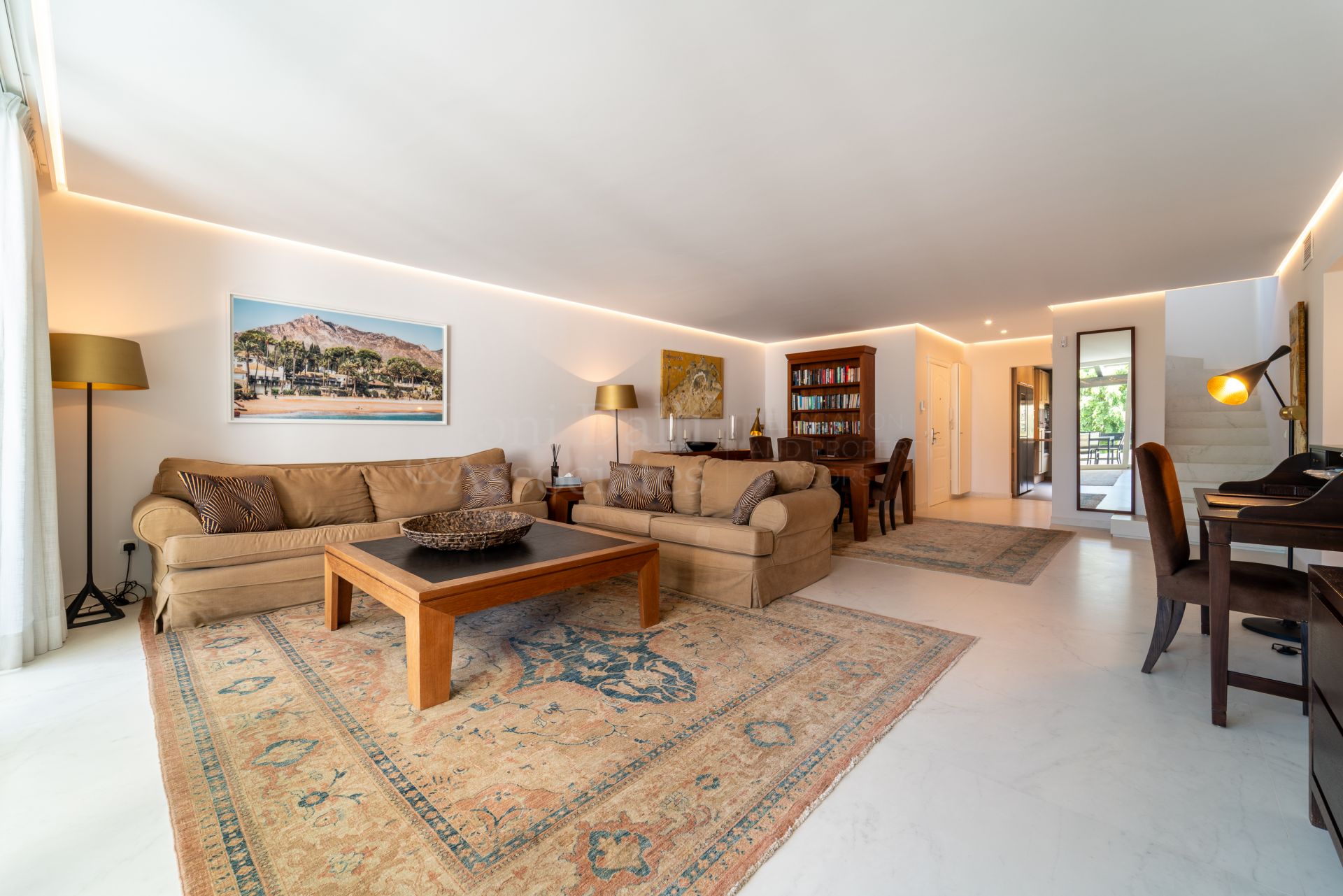 Duplex Penthouse in Marina Puente Romano, Marbella
