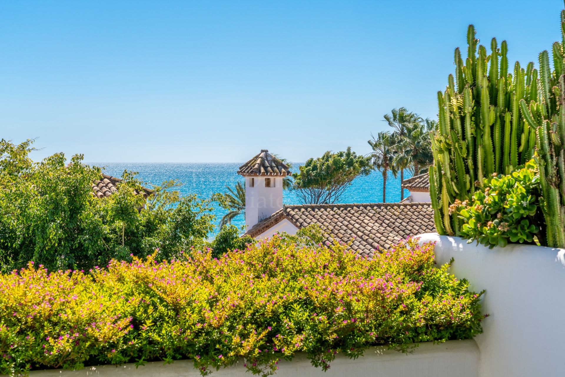 Duplex Penthouse in Marina Puente Romano, Marbella
