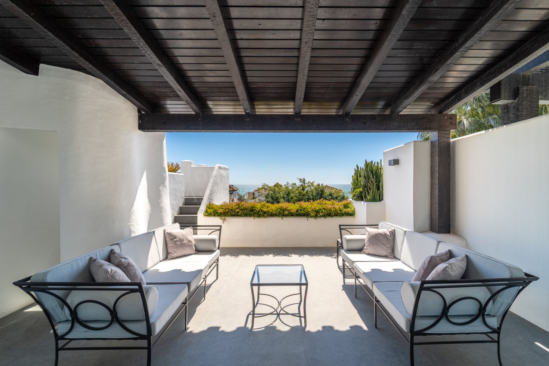 Duplex Penthouse in Marina Puente Romano, Marbella