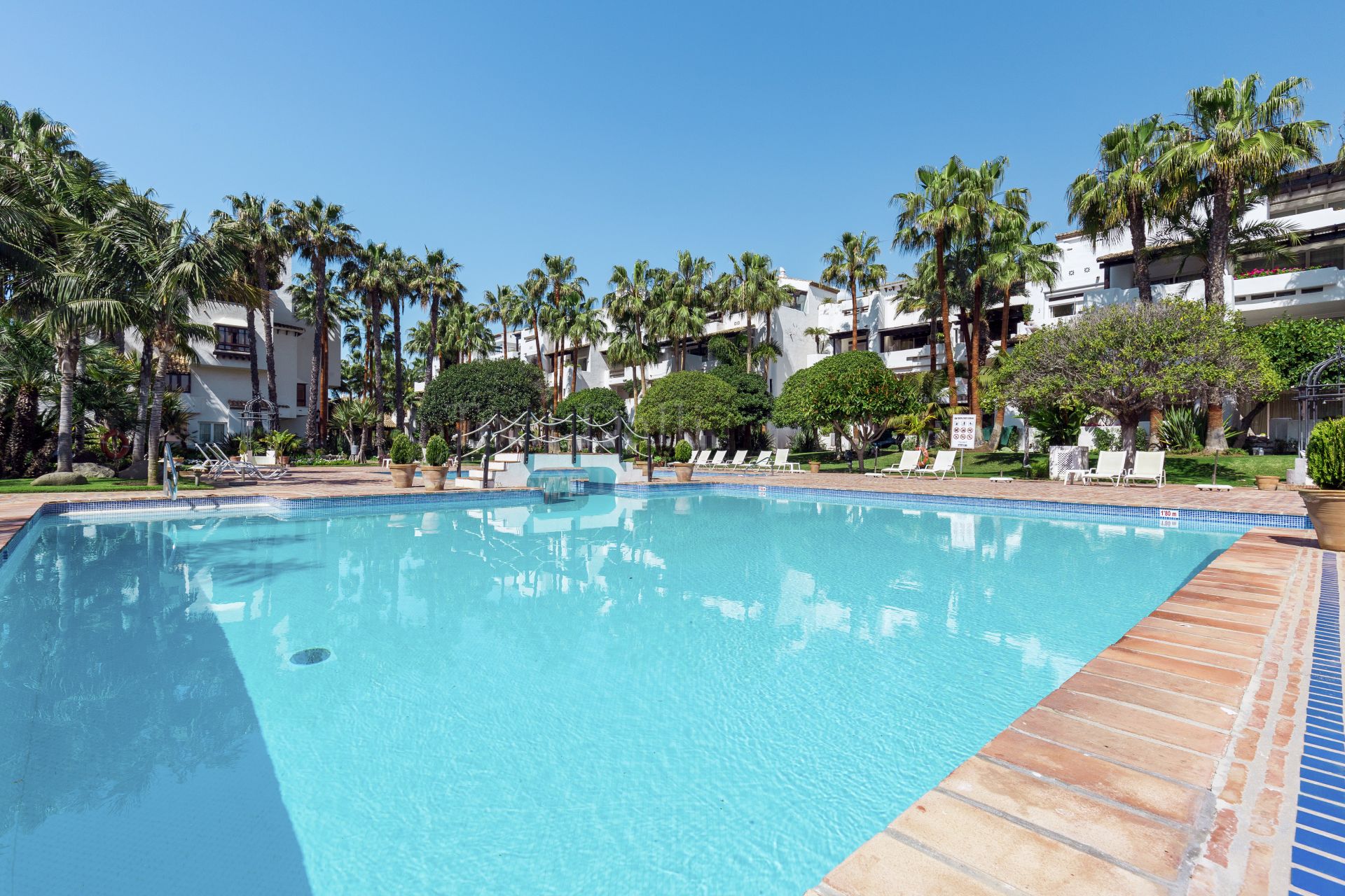 Duplex Penthouse in Marina Puente Romano, Marbella