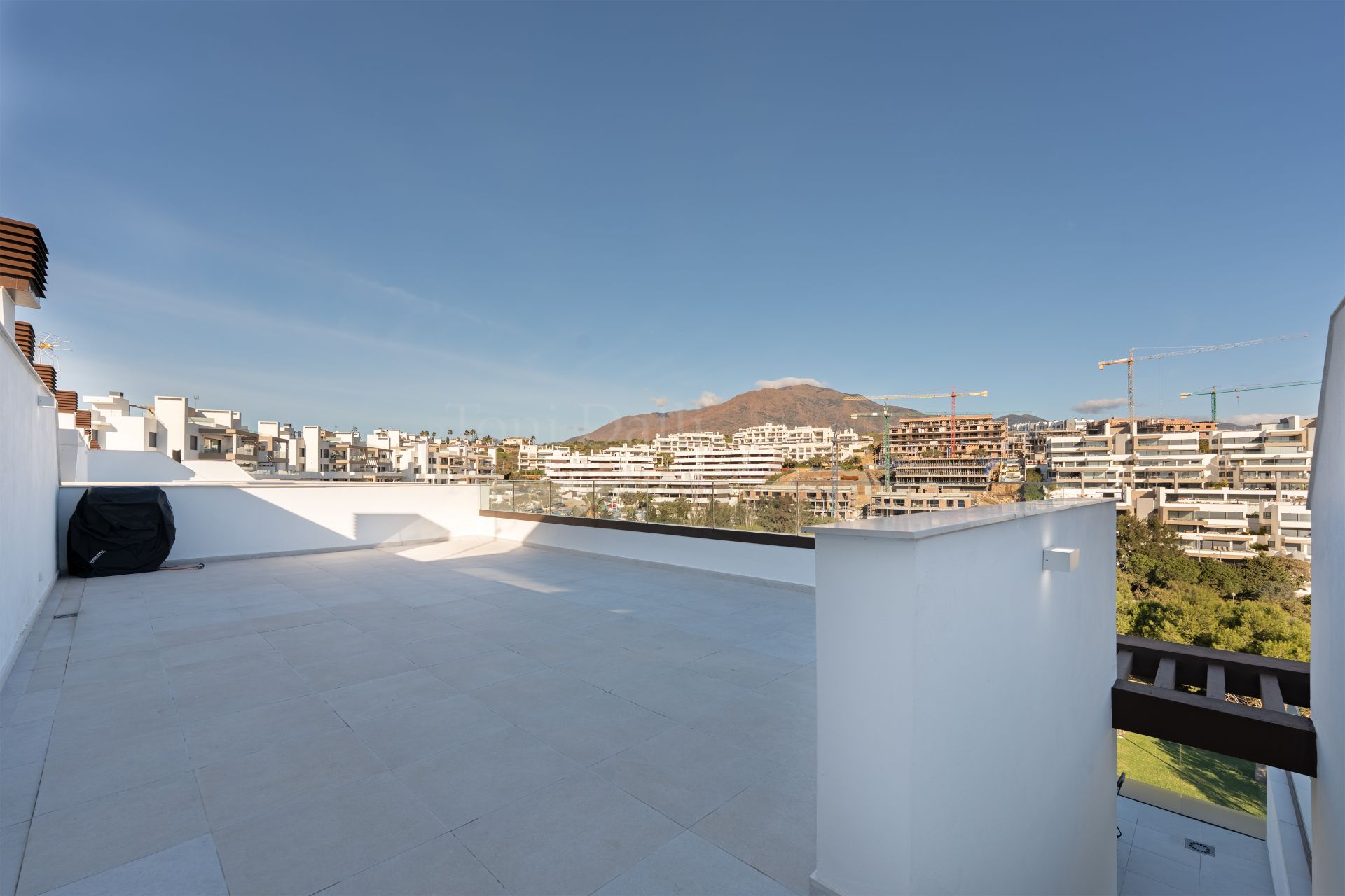 Penthouse in Las Mesas, Estepona