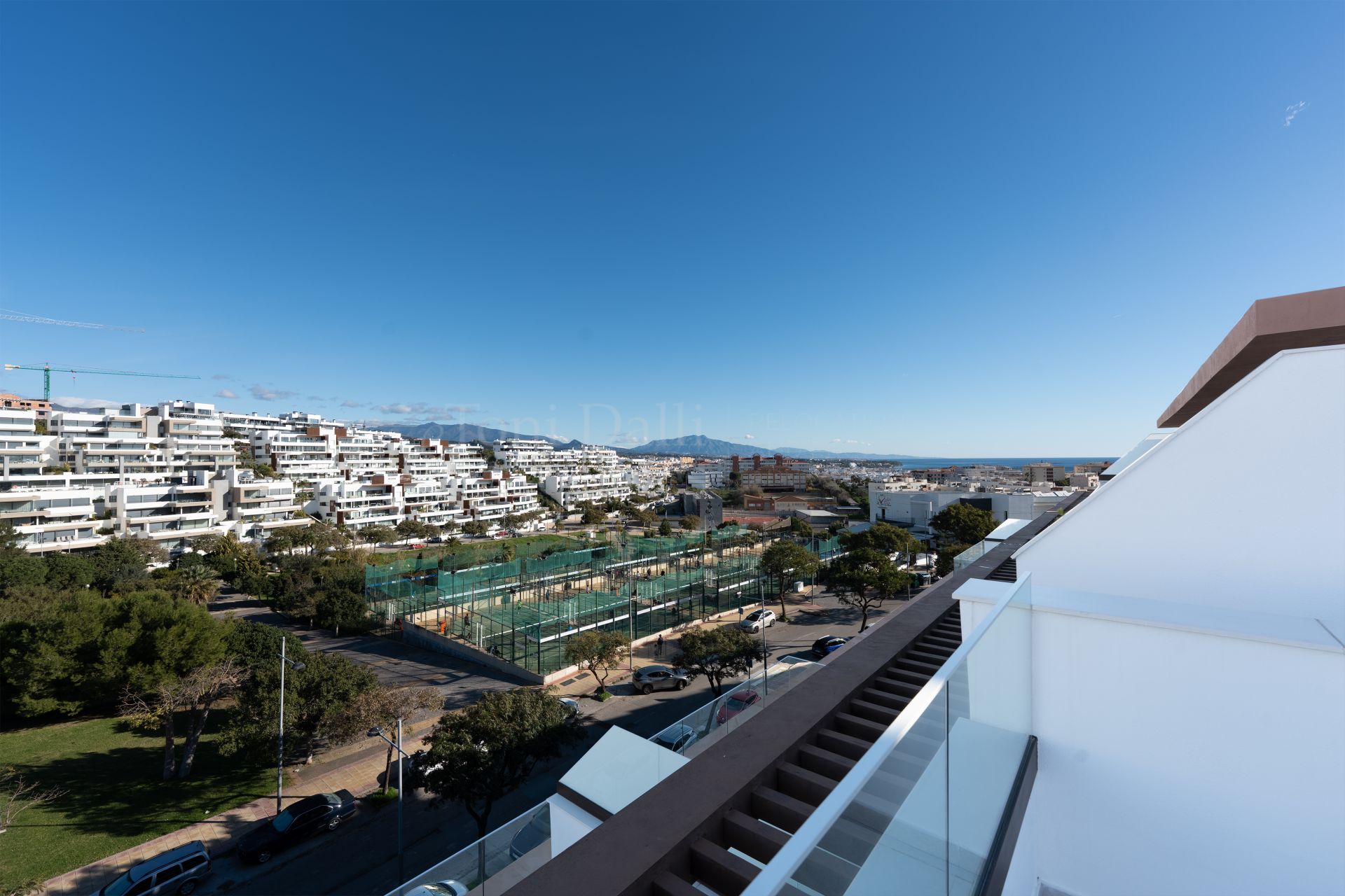 Penthouse in Las Mesas, Estepona