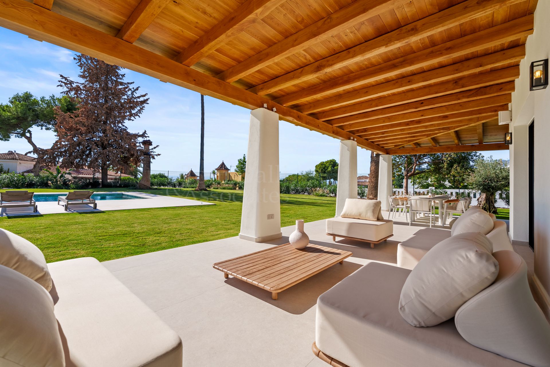 Villa in El Rosario, Marbella