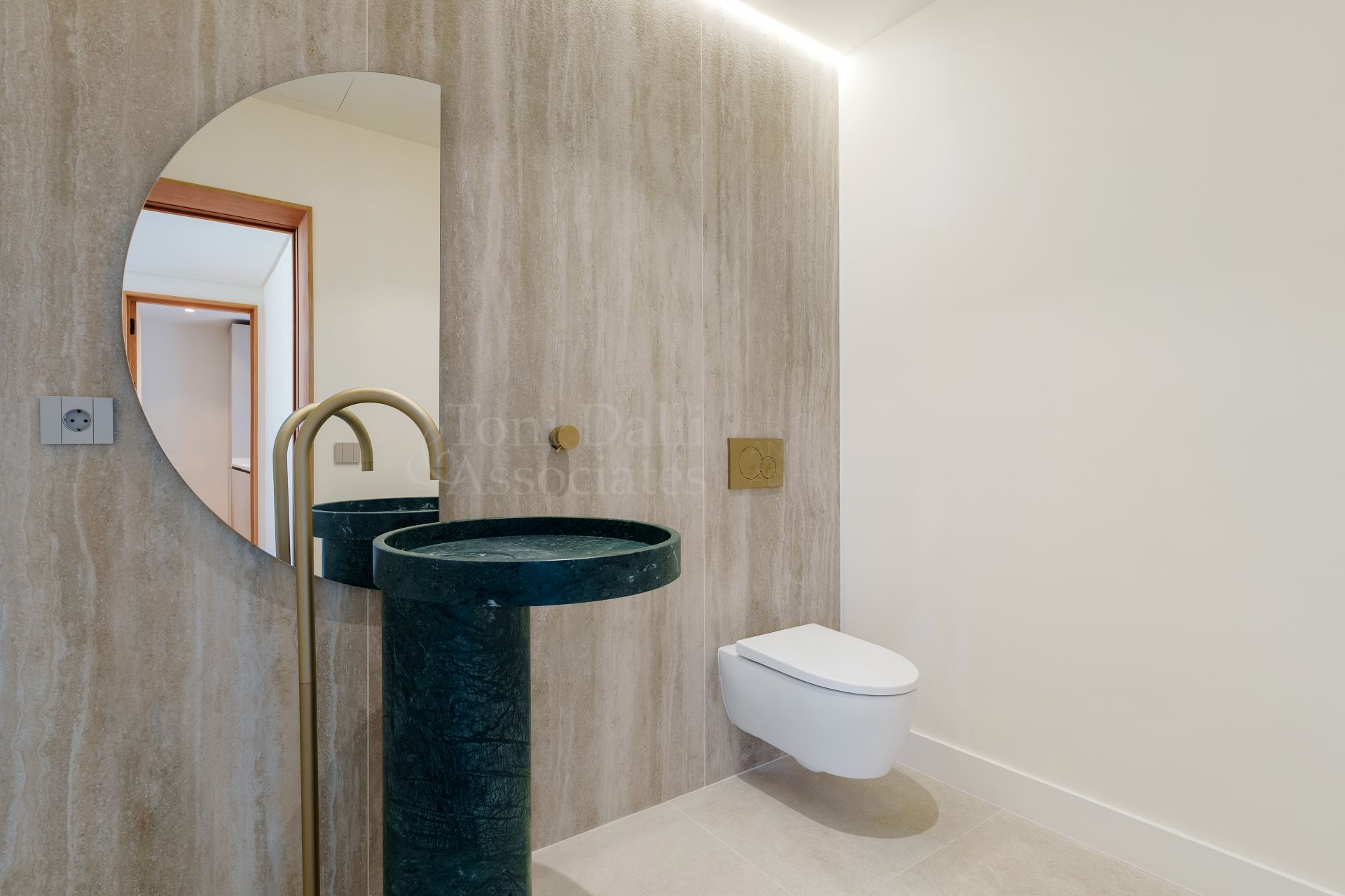 Villa in El Rosario, Marbella