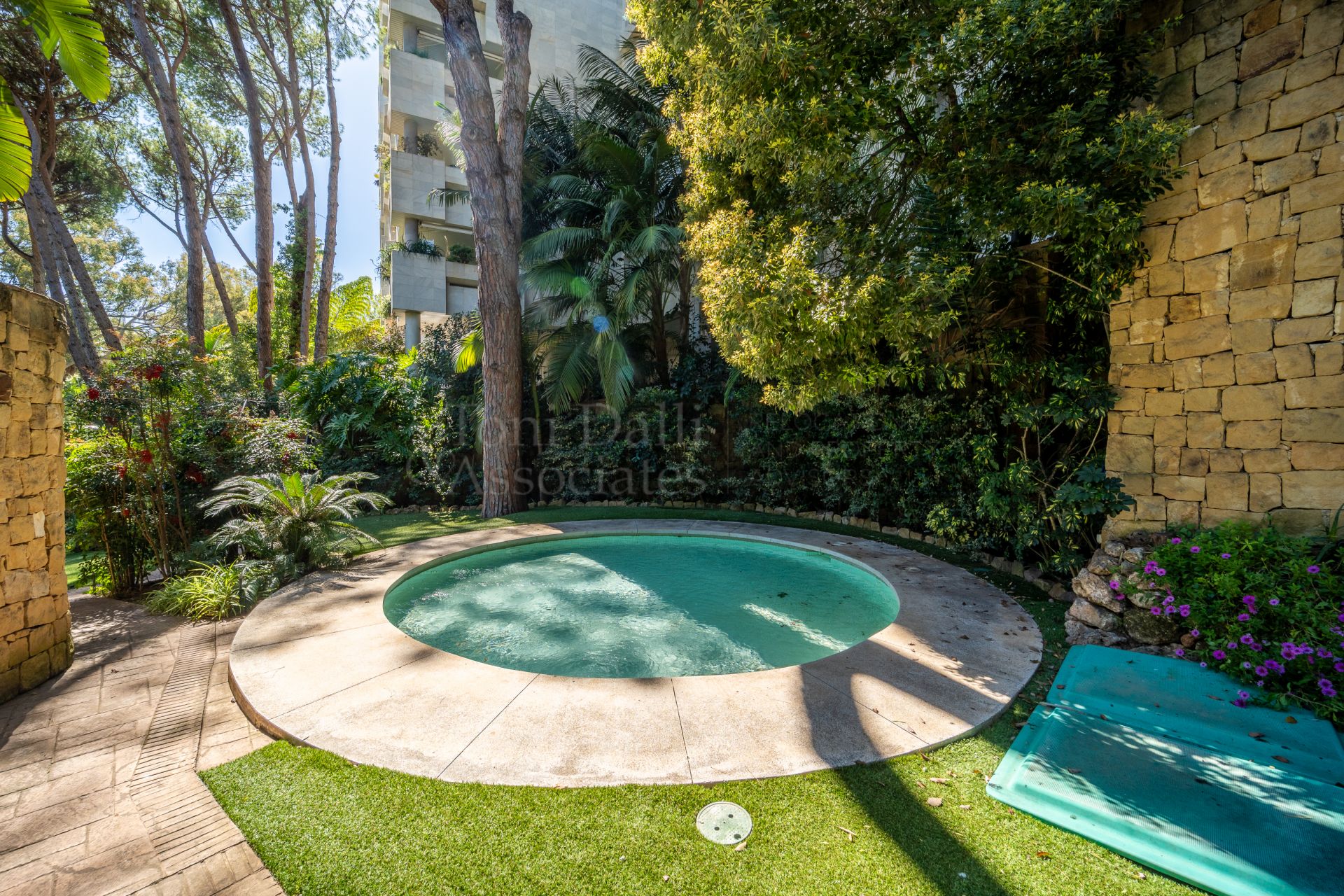Apartment in Jardín del Mediterráneo, Marbella