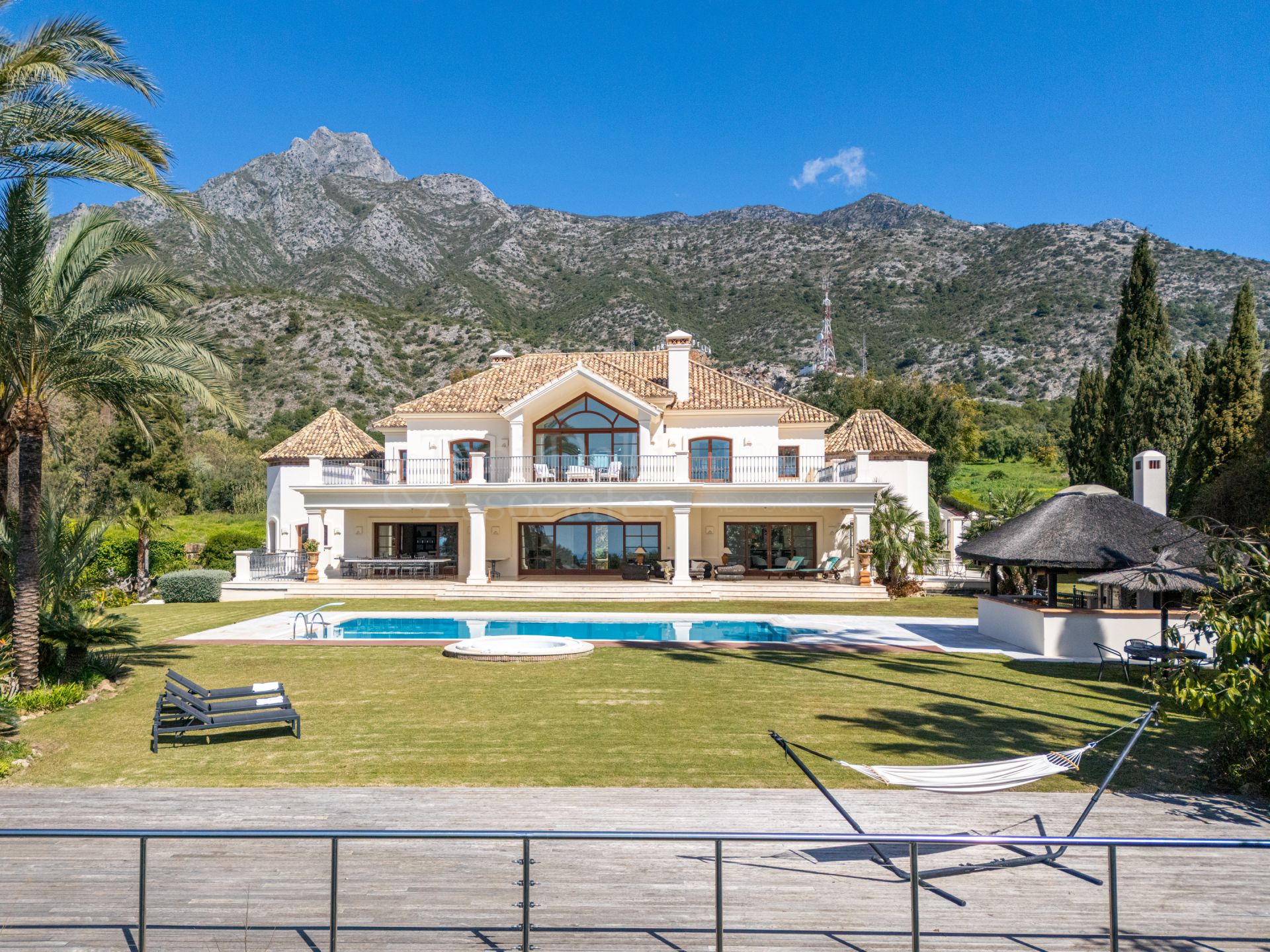 Villa in Los Picos de Nagüeles, Marbella