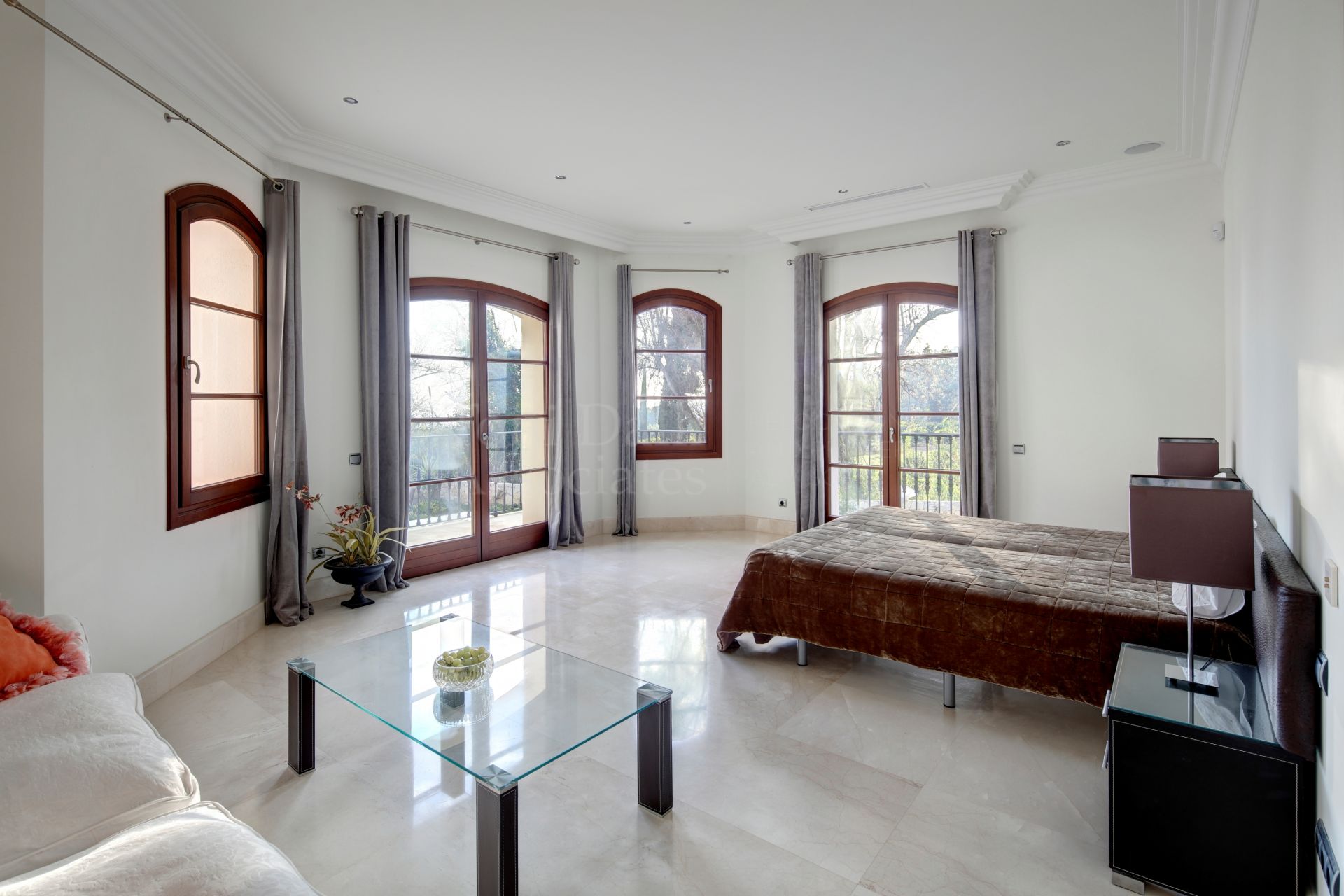 Villa in Los Picos de Nagüeles, Marbella