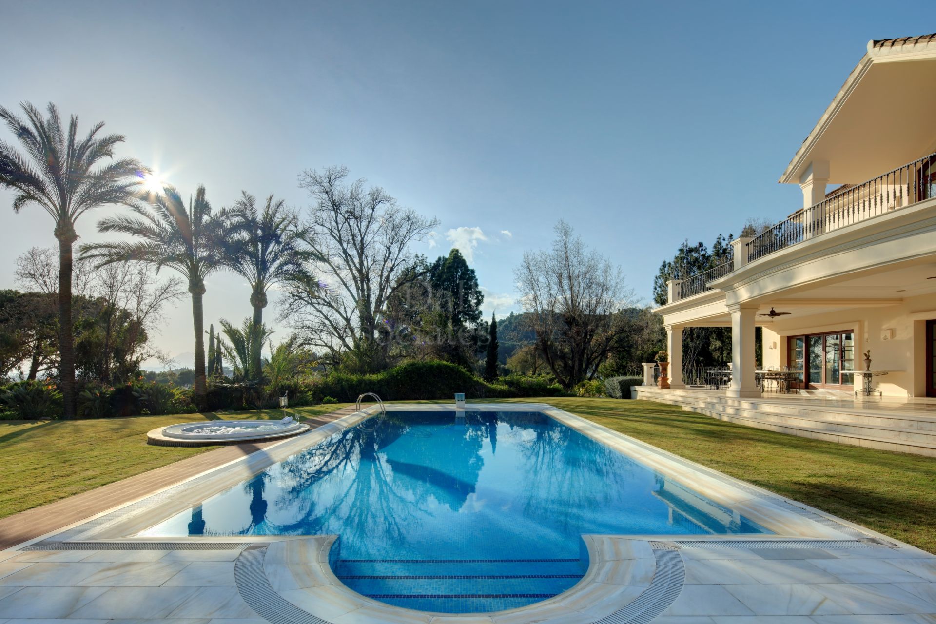 Villa in Los Picos de Nagüeles, Marbella