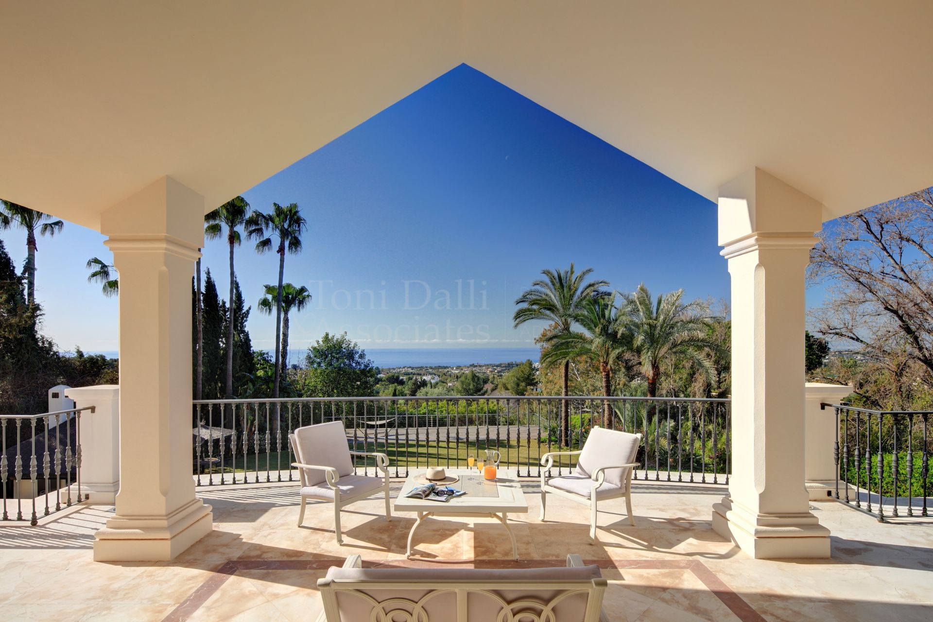 Villa in Los Picos de Nagüeles, Marbella
