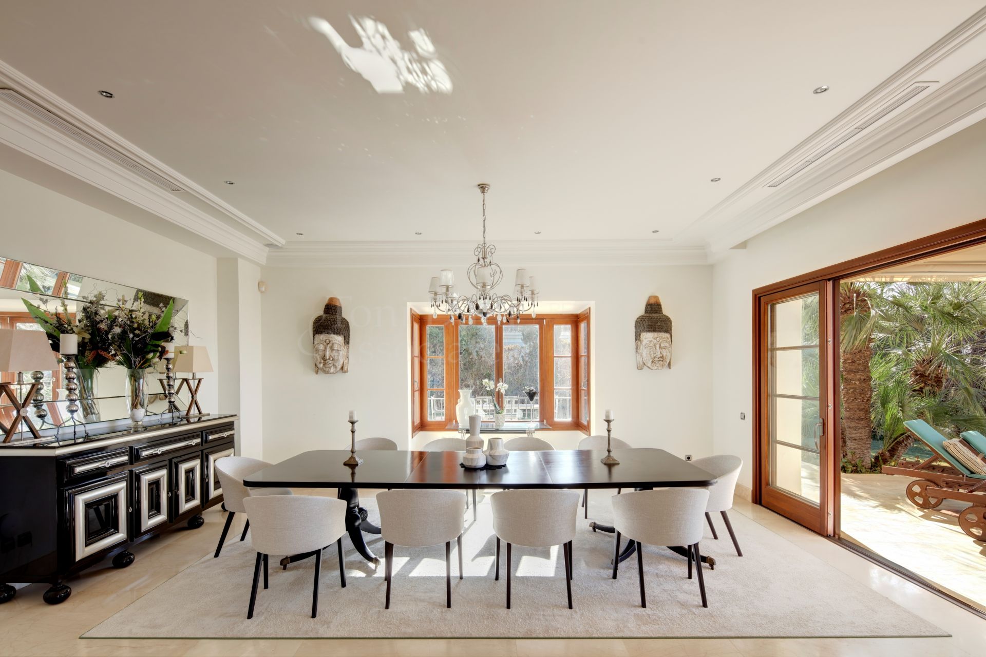 Villa in Los Picos de Nagüeles, Marbella