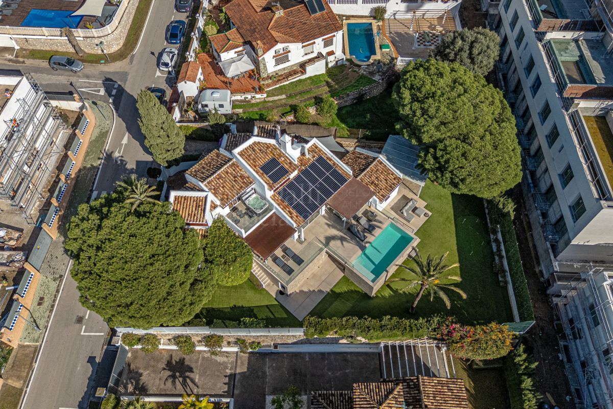 Villa in Las Chapas, Marbella