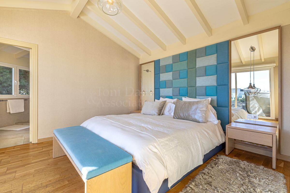 Villa in Las Chapas, Marbella