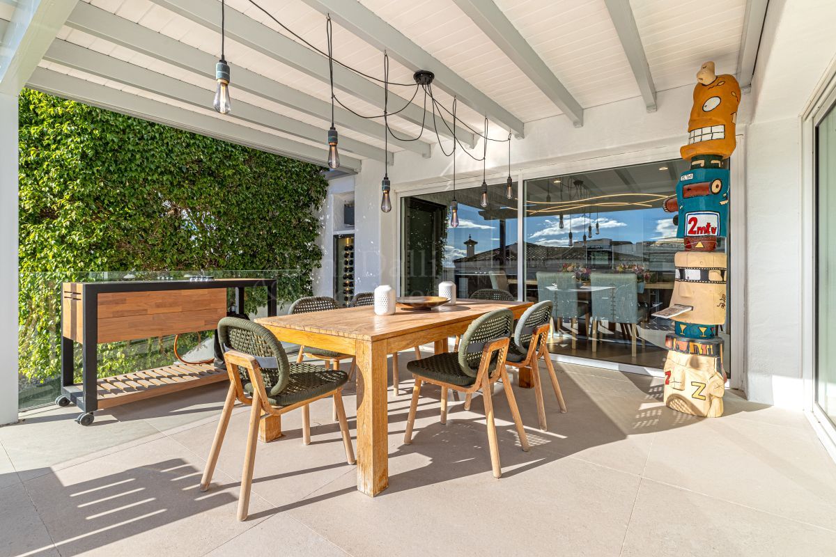 Villa in Las Chapas, Marbella