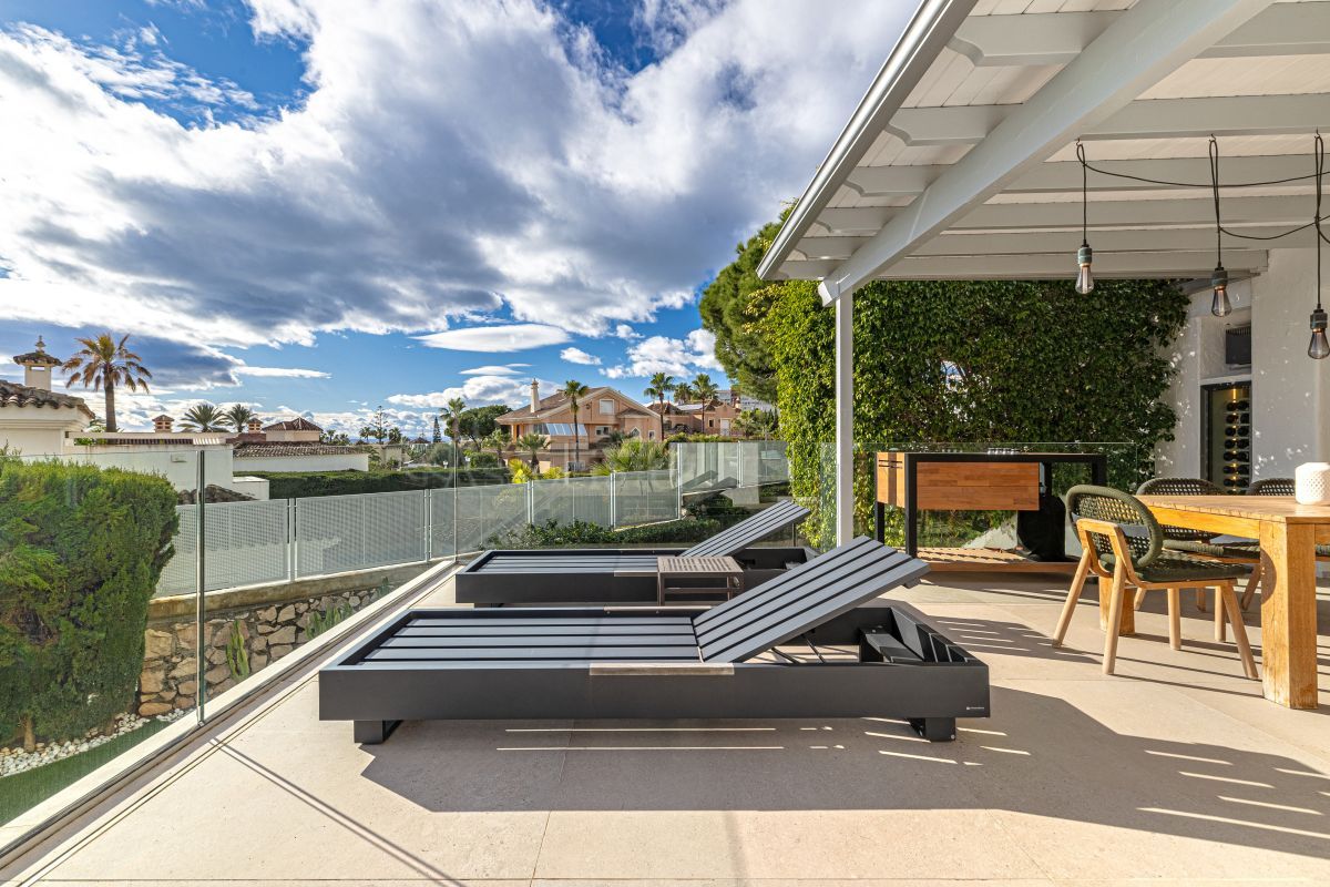 Villa in Las Chapas, Marbella