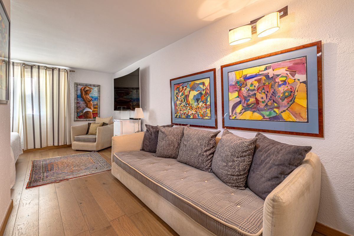 Villa in Las Chapas, Marbella