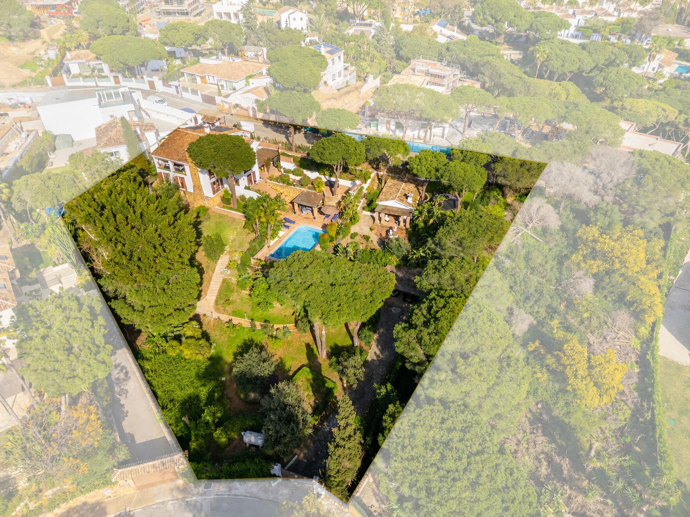 Villa in Cerrado de Elviria, Marbella