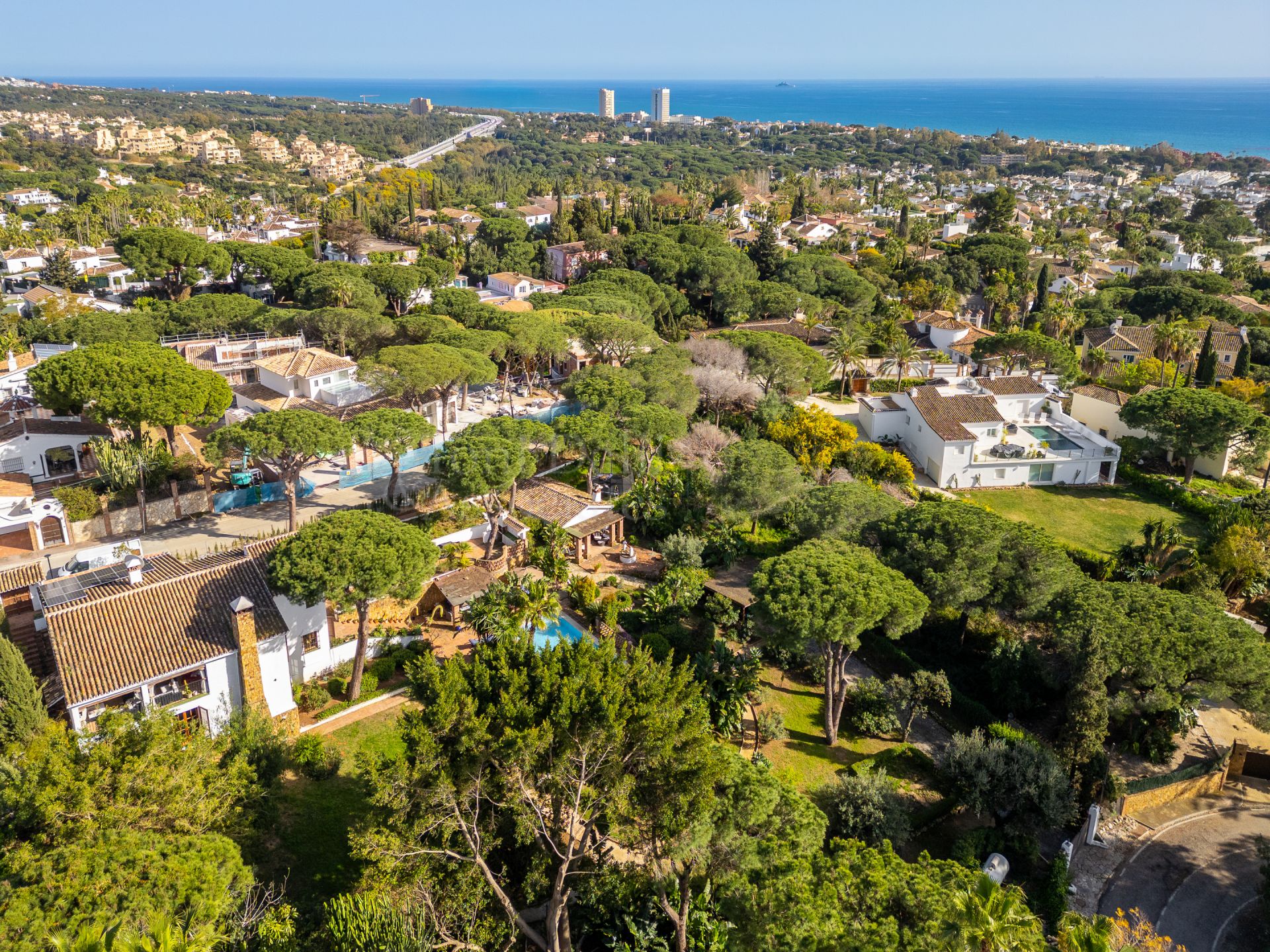 Villa in Cerrado de Elviria, Marbella