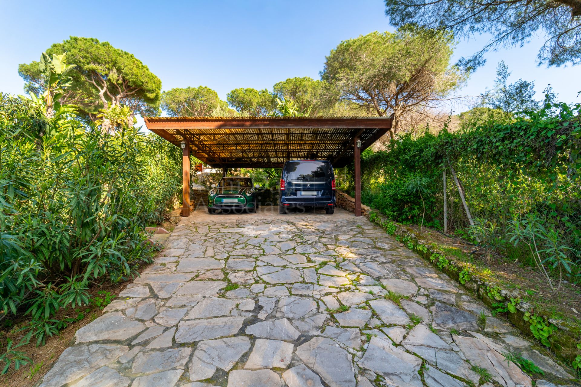Villa in Cerrado de Elviria, Marbella