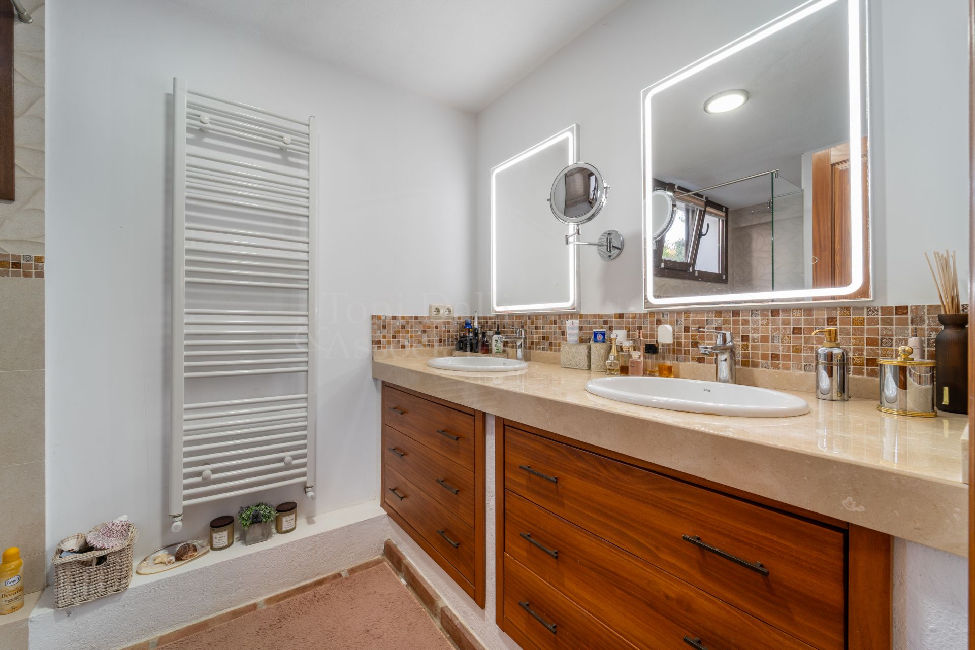 Villa in Cerrado de Elviria, Marbella