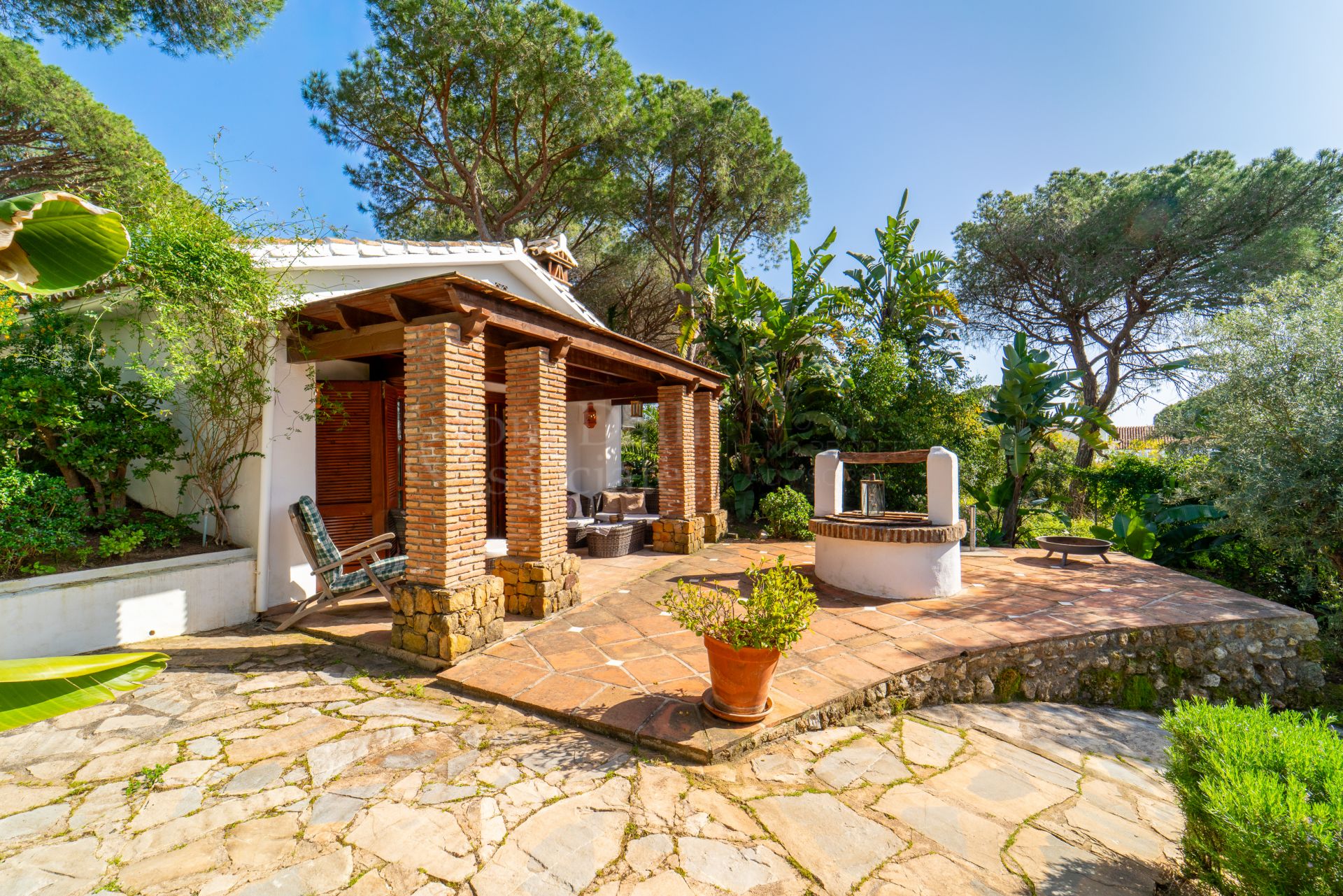 Villa in Cerrado de Elviria, Marbella