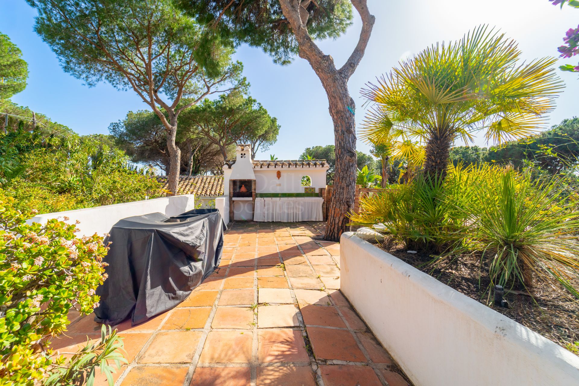 Villa in Cerrado de Elviria, Marbella