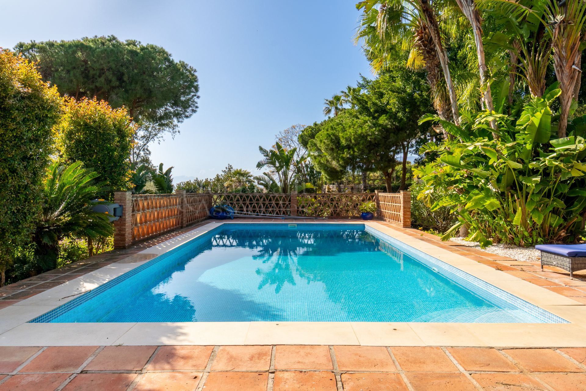 Villa in Cerrado de Elviria, Marbella