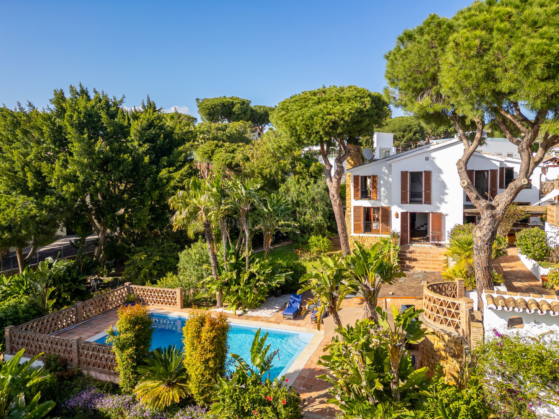 Villa in Cerrado de Elviria, Marbella