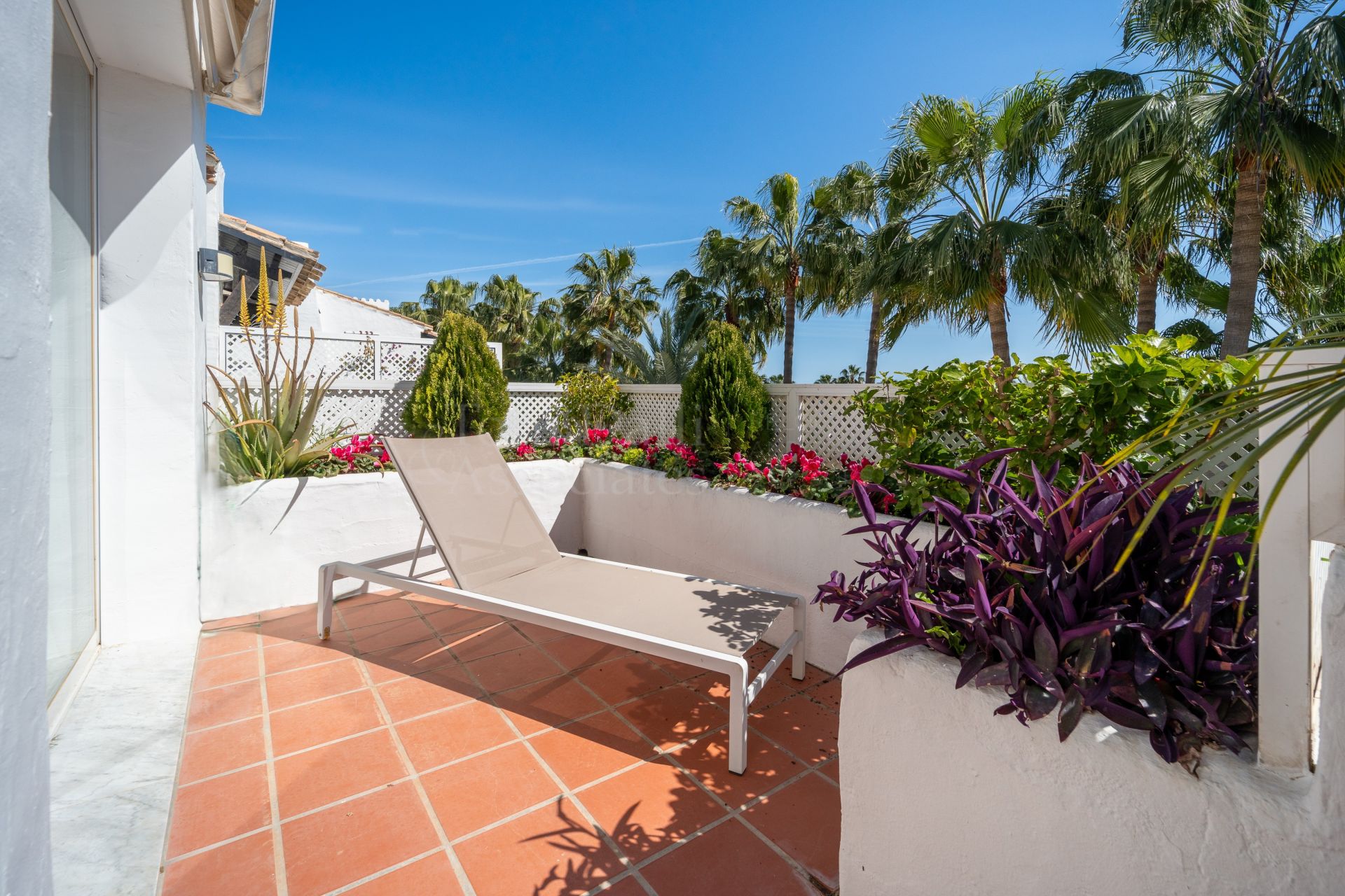 Duplex Penthouse in Marina Puente Romano, Marbella