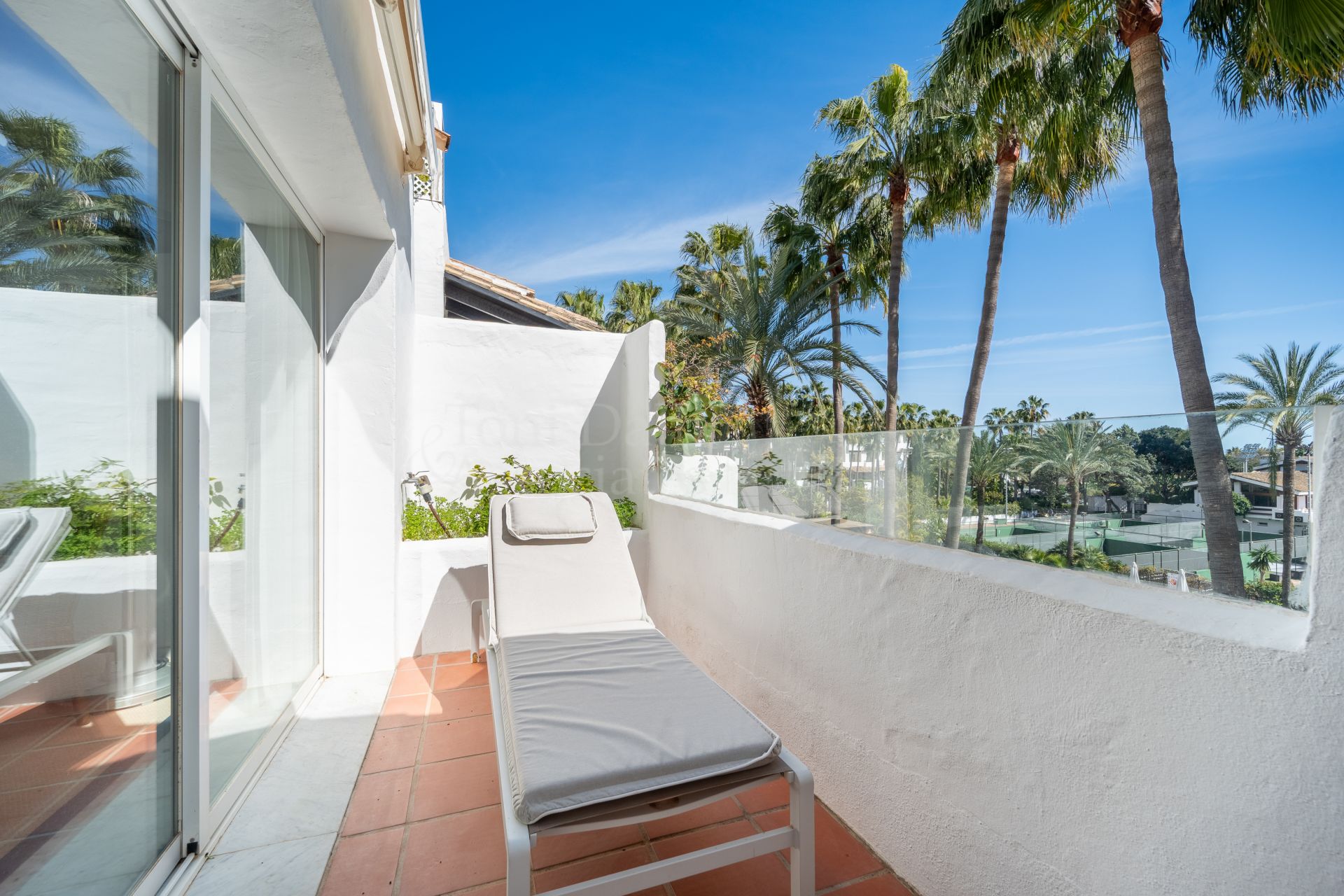 Duplex Penthouse in Marina Puente Romano, Marbella