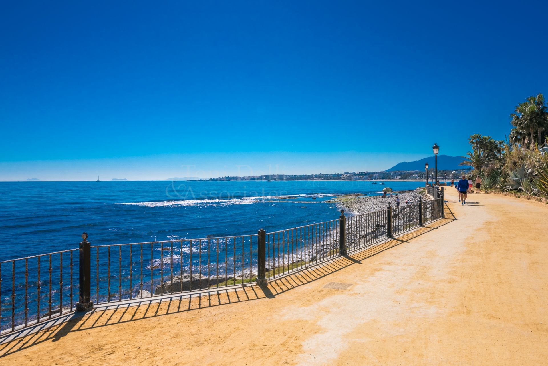 Duplex Penthouse in Marina Puente Romano, Marbella