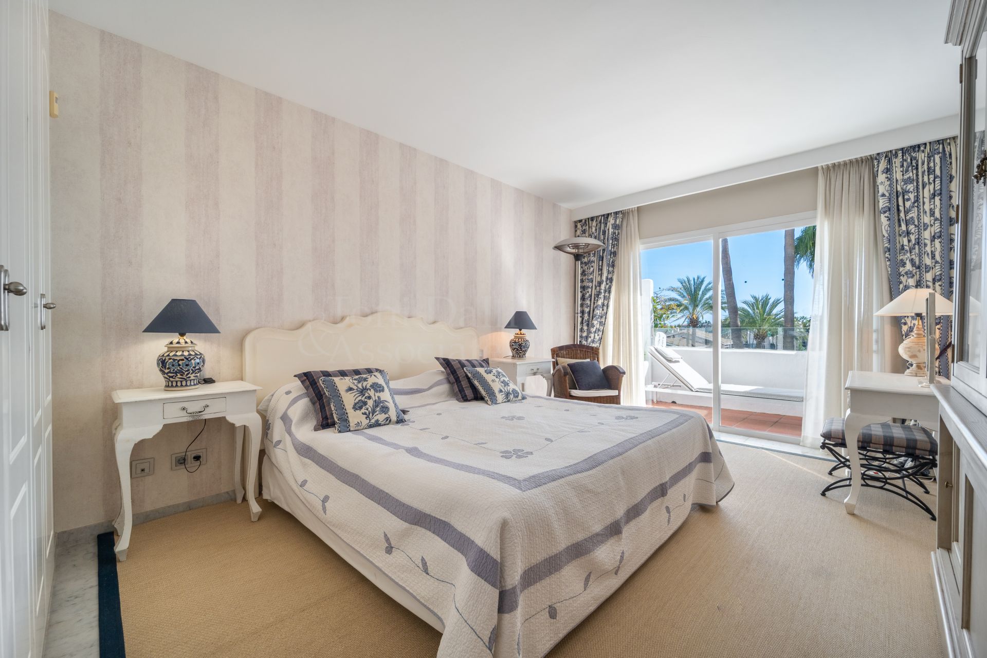 Duplex Penthouse in Marina Puente Romano, Marbella