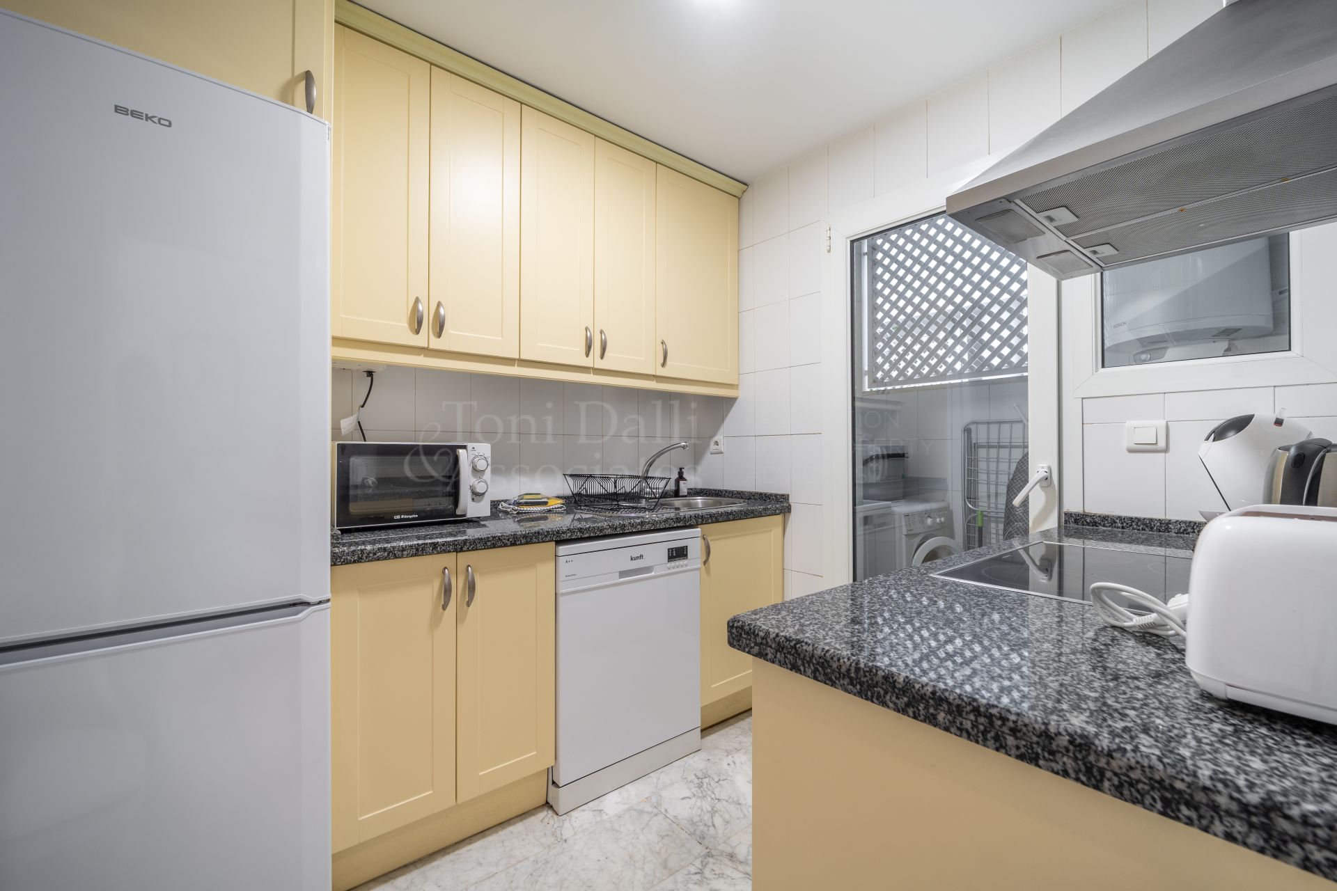 Apartment in Playa Rocio, Marbella