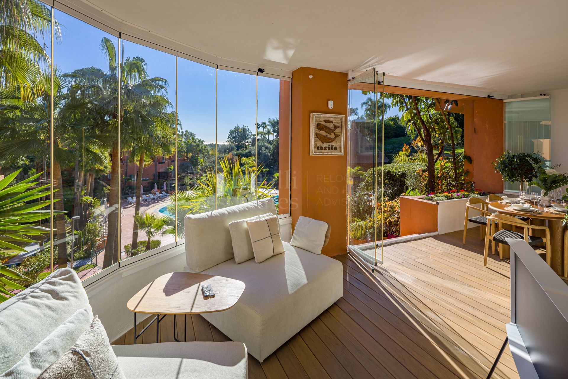 Ground Floor Apartment in Alminar de Marbella, Marbella
