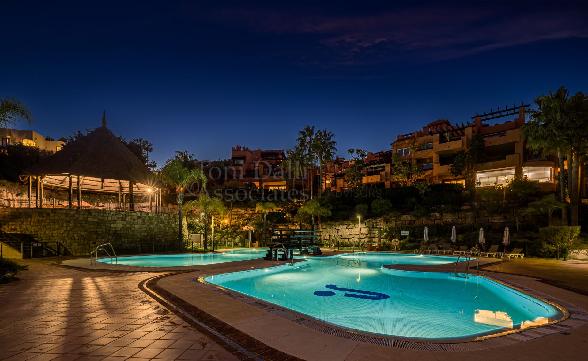 Ground Floor Apartment in Alminar de Marbella, Marbella