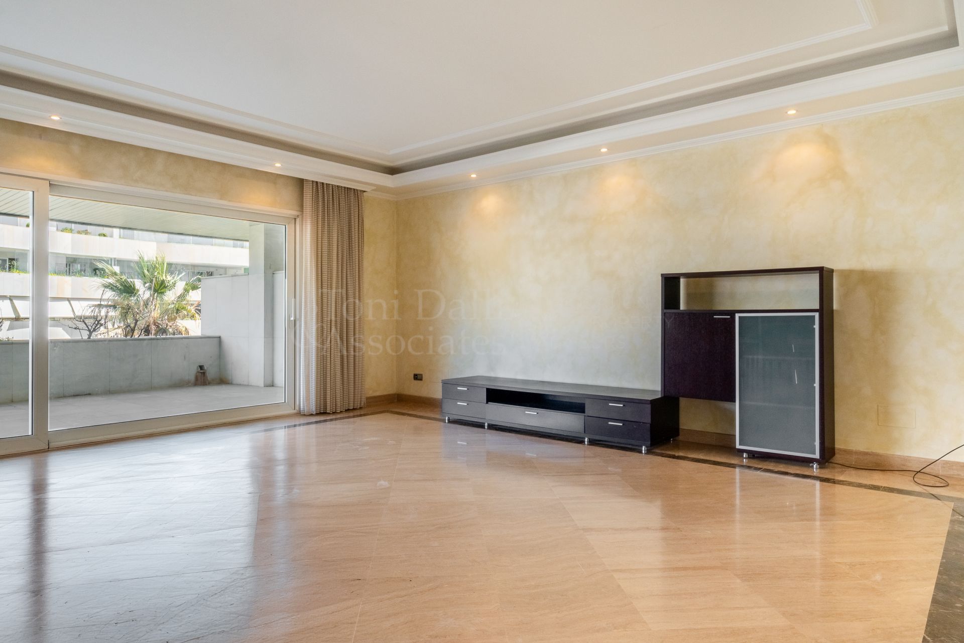 Apartment in El Embrujo Banús, Marbella