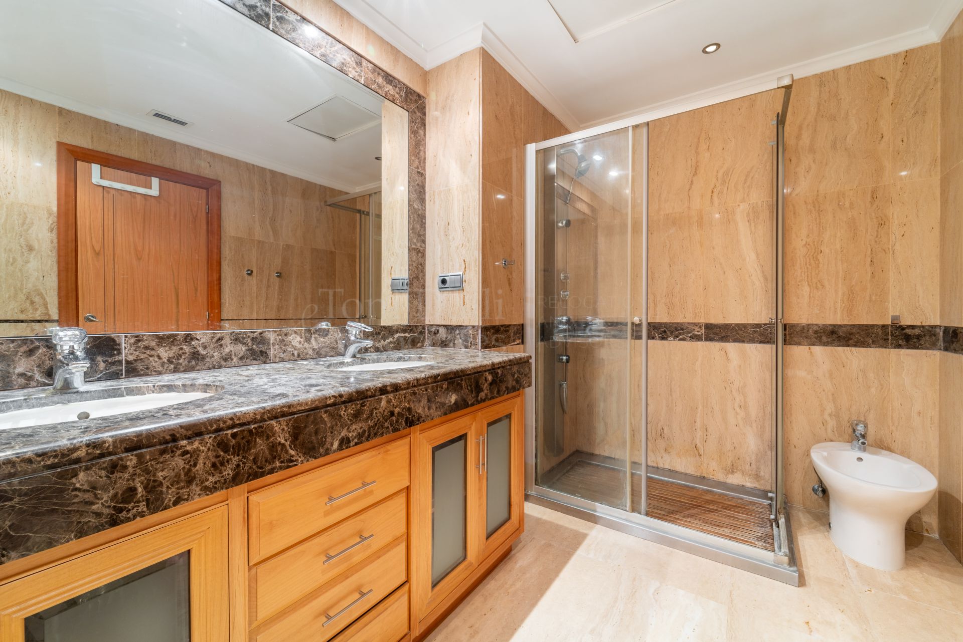 Apartment in El Embrujo Banús, Marbella