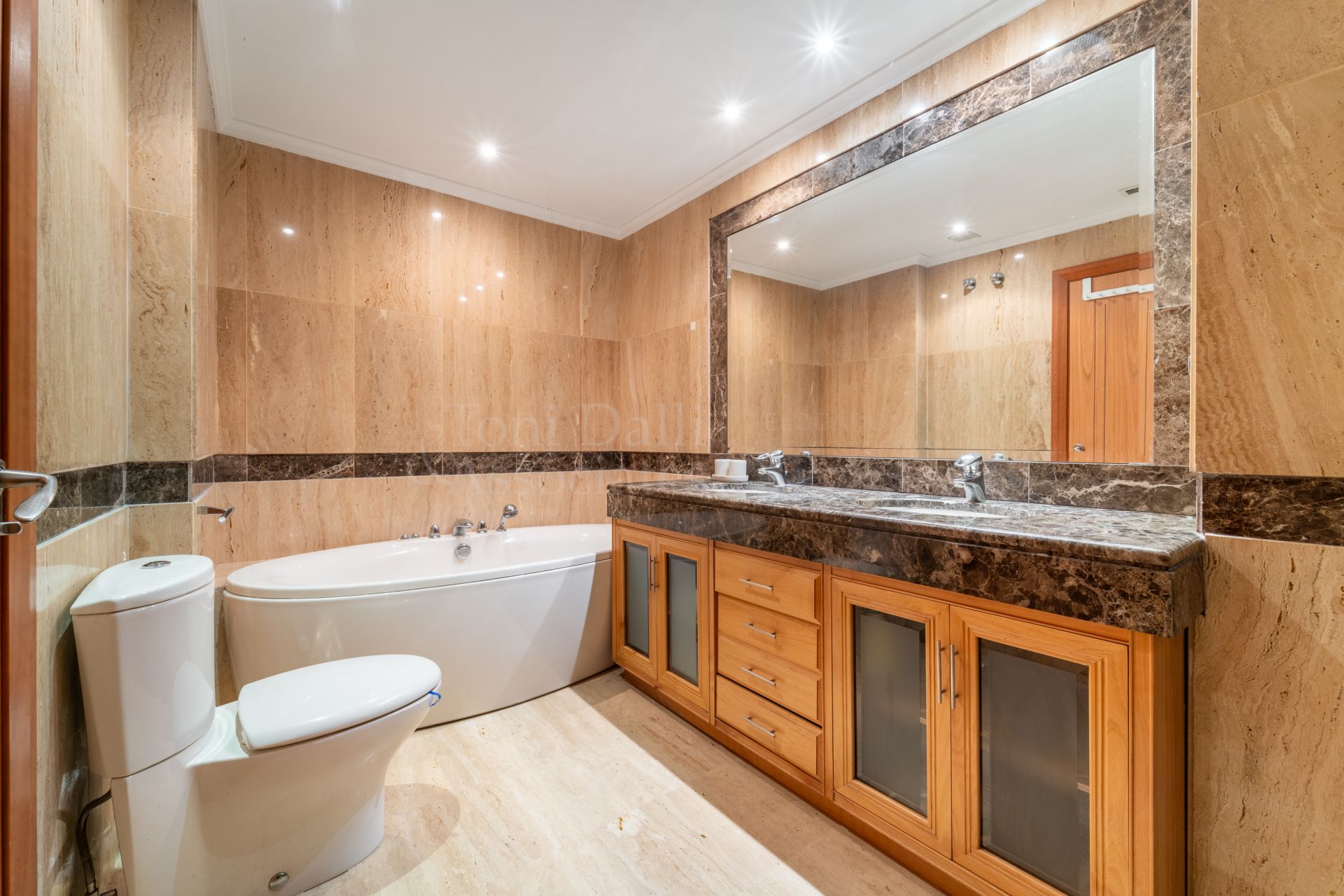 Apartment in El Embrujo Banús, Marbella