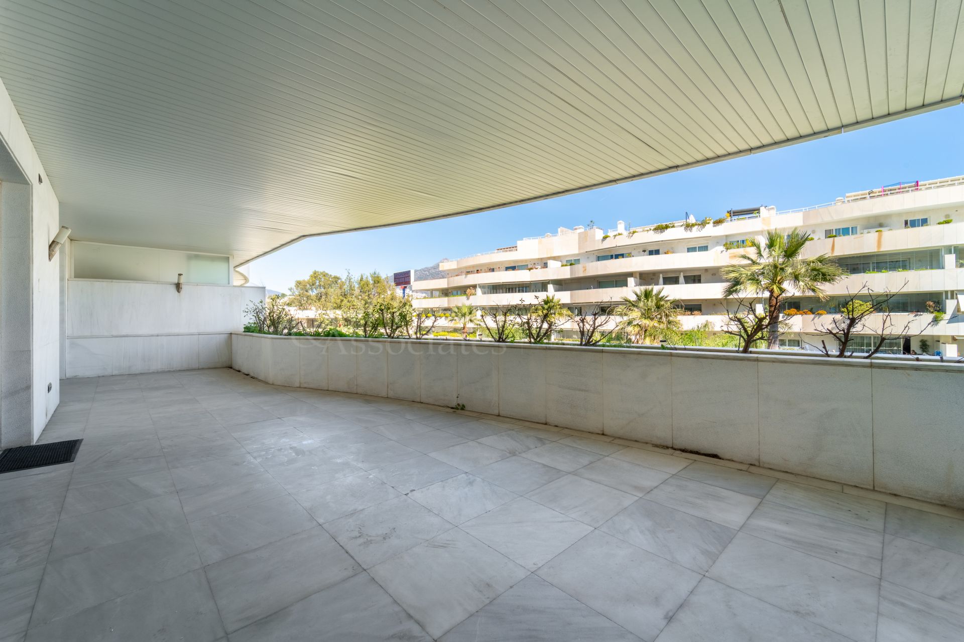 Apartment in El Embrujo Banús, Marbella