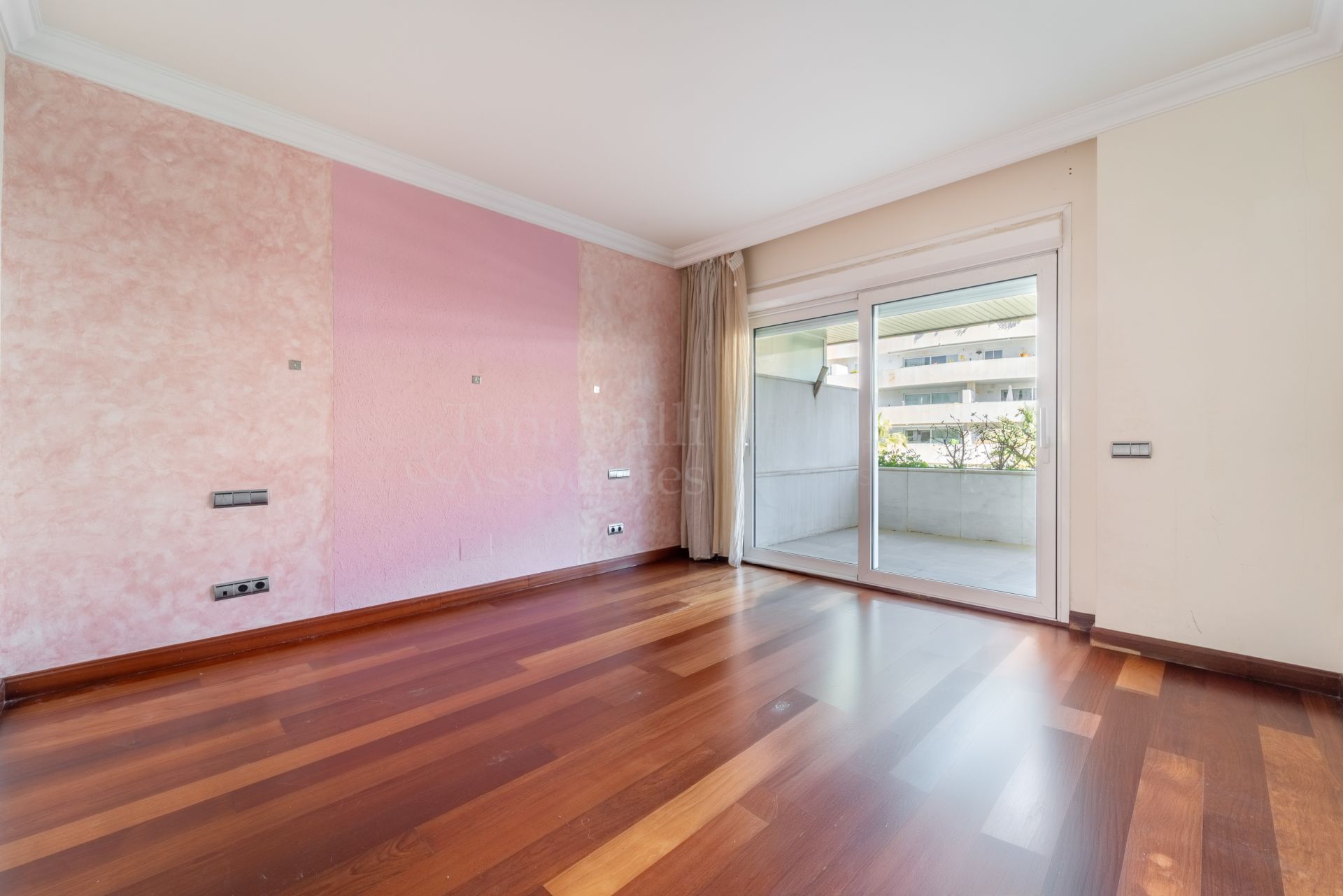 Apartment in El Embrujo Banús, Marbella