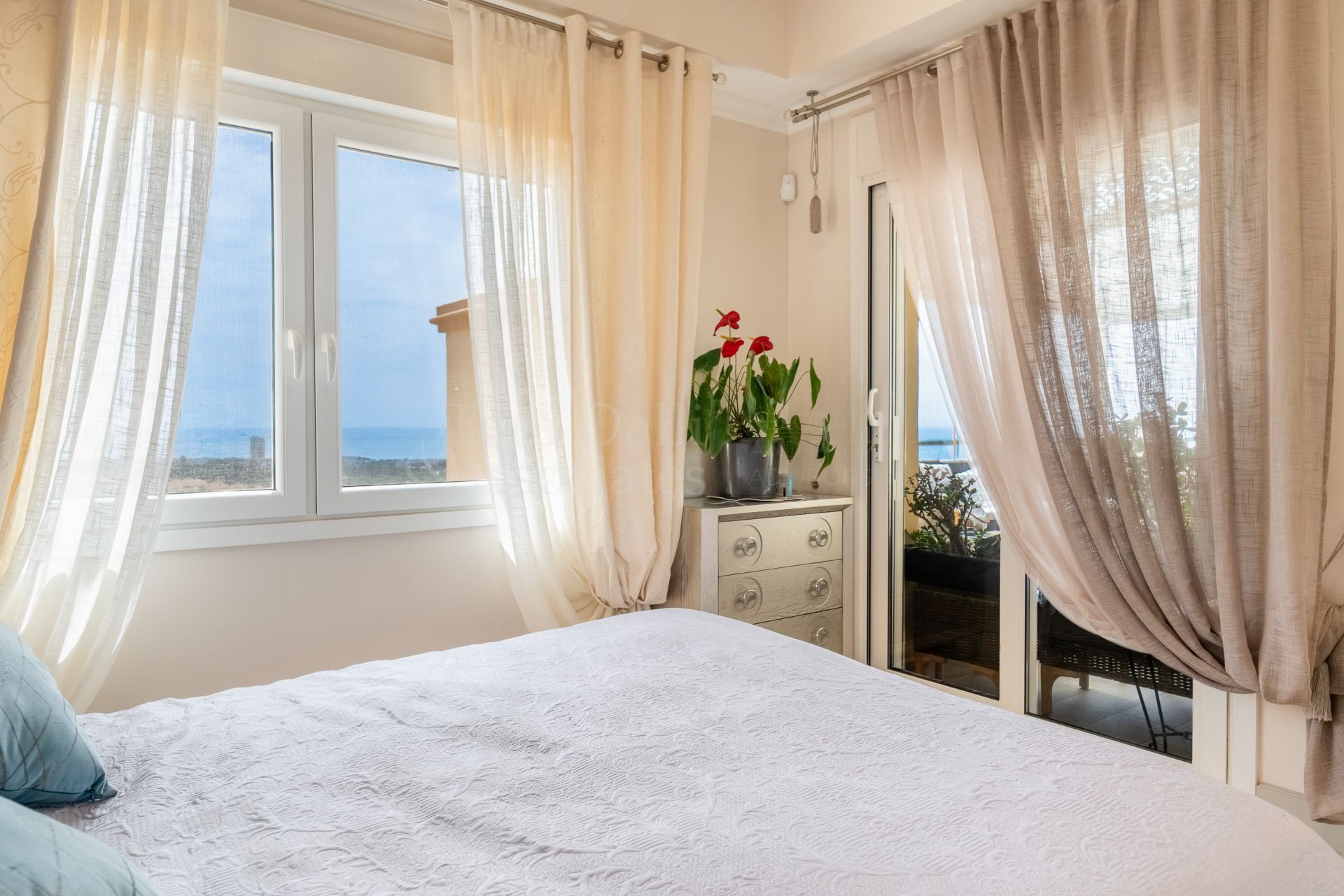 Penthouse in Elviria Hills, Marbella