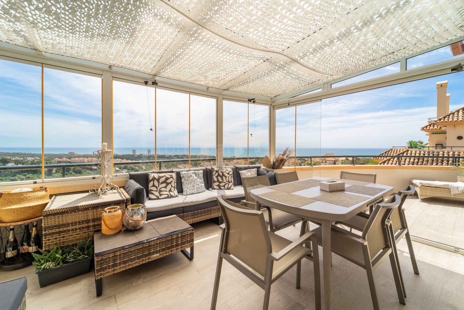 Penthouse in Elviria Hills, Marbella