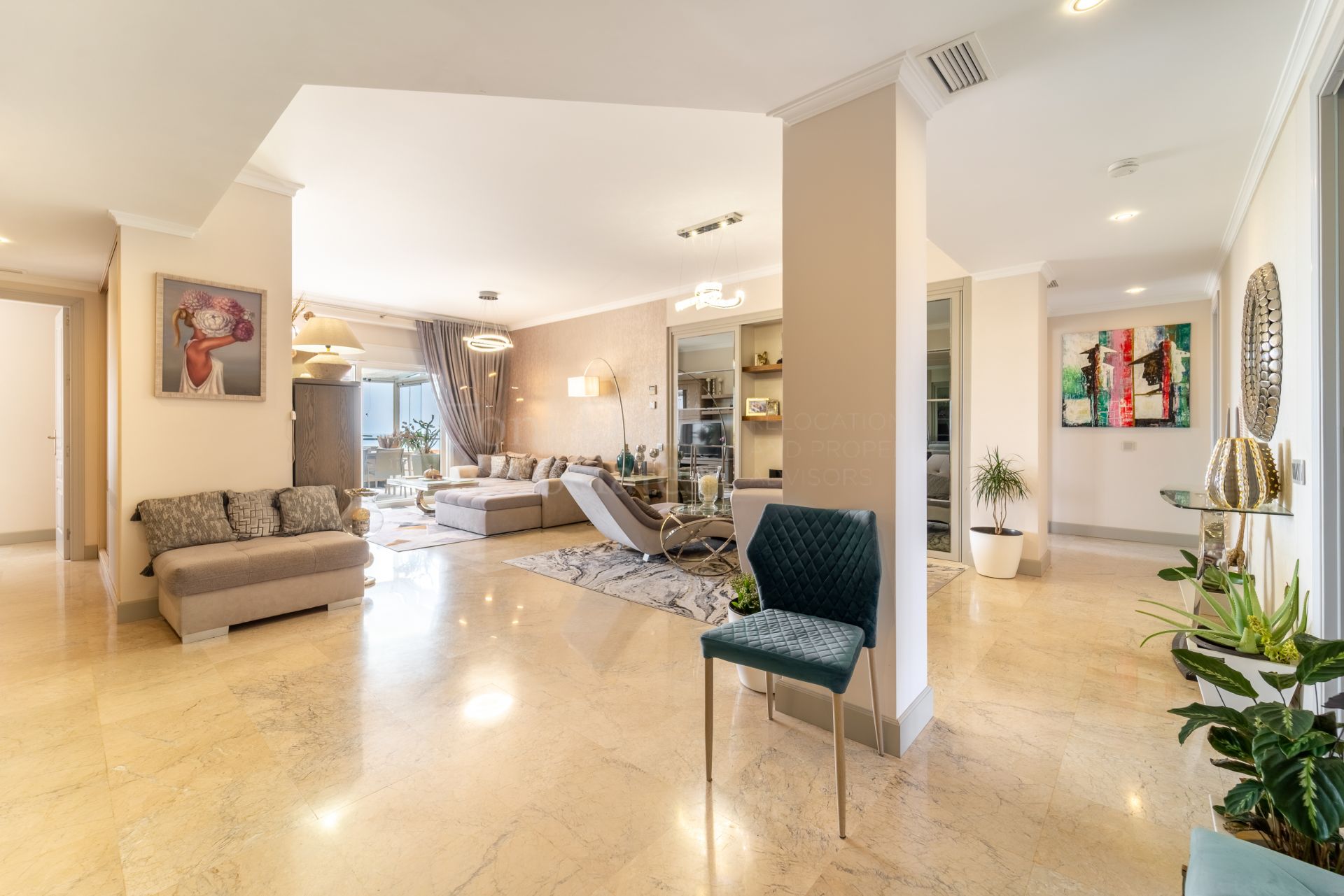 Penthouse in Elviria Hills, Marbella