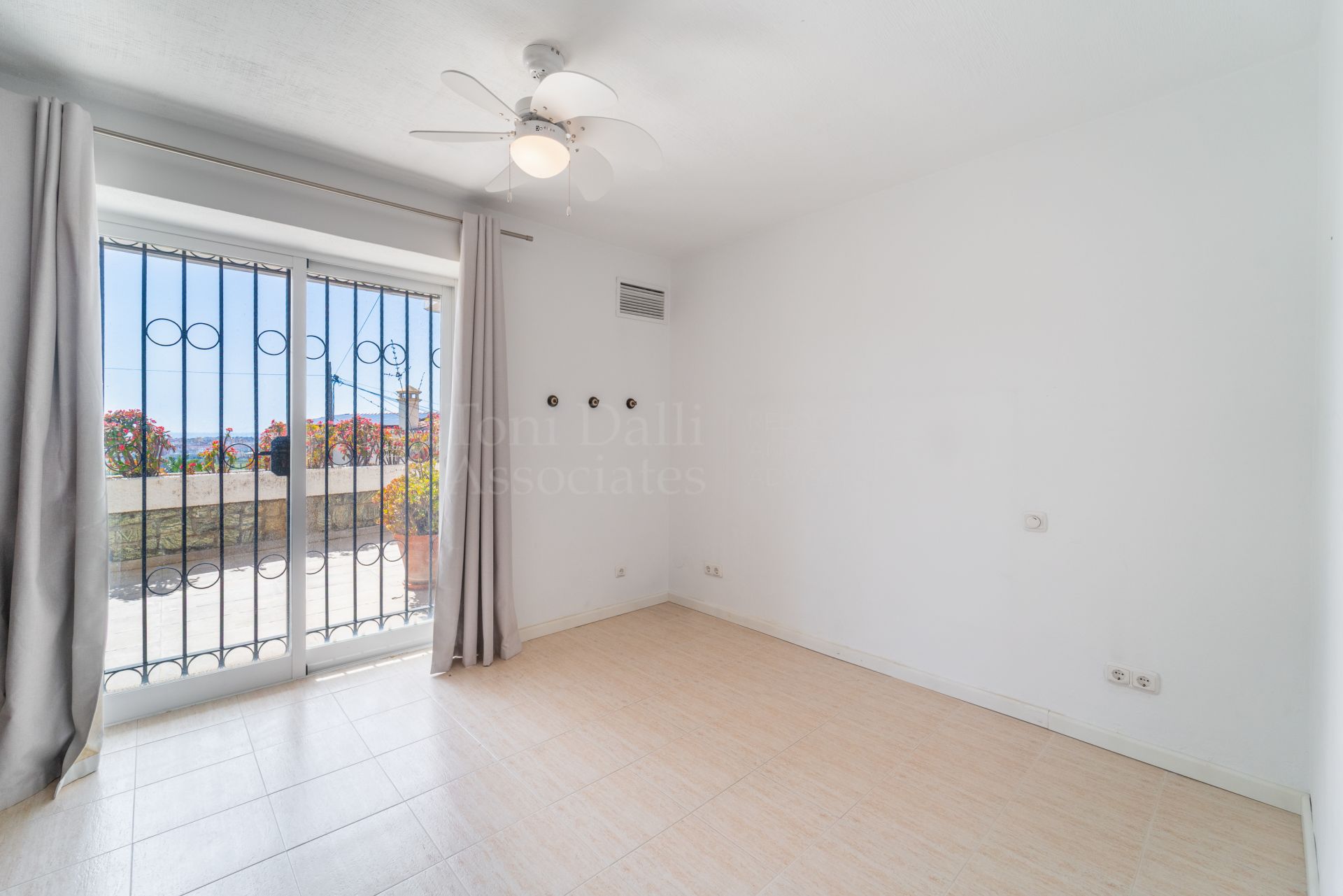 Villa in Nueva Andalucia, Marbella