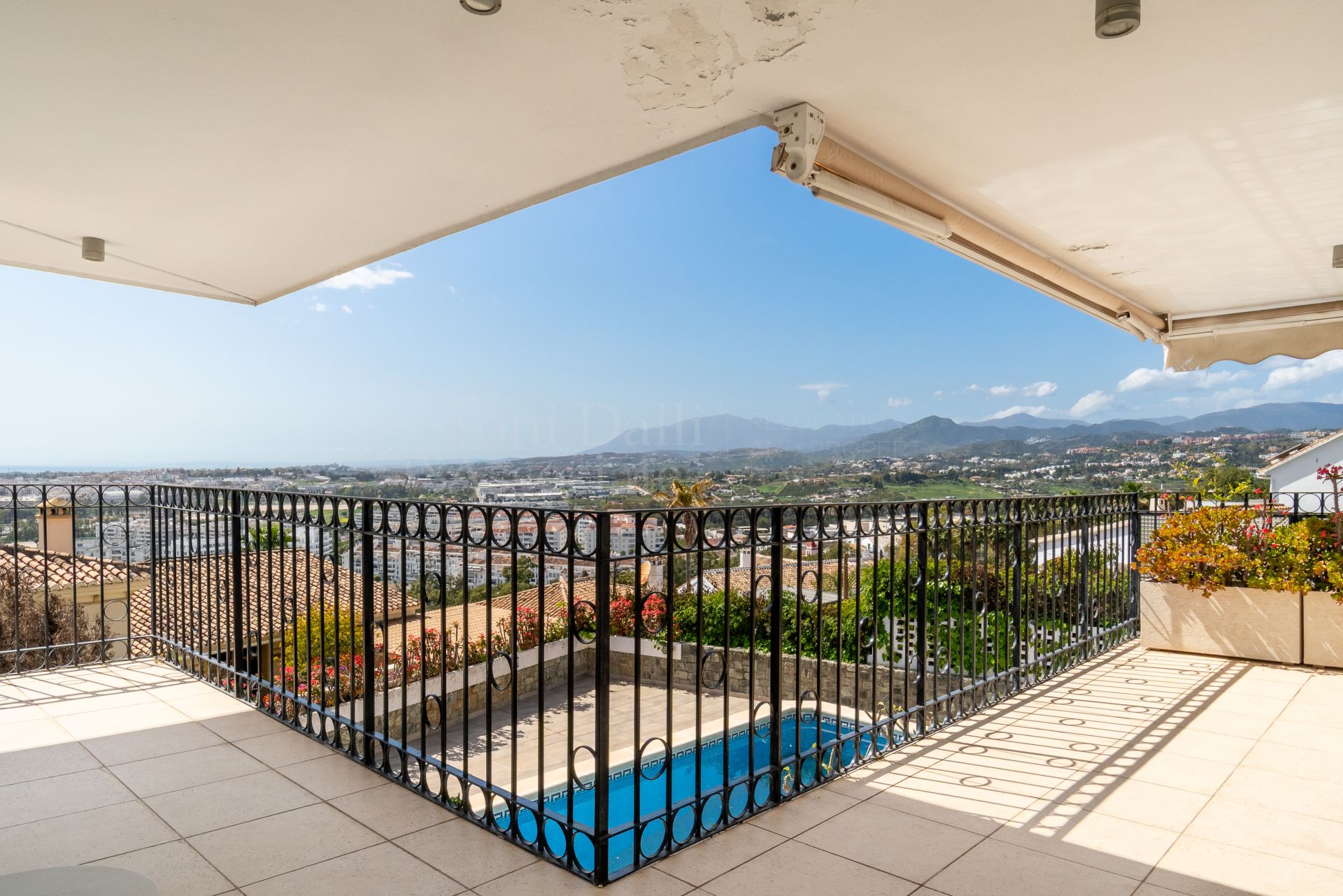 Villa in Nueva Andalucia, Marbella