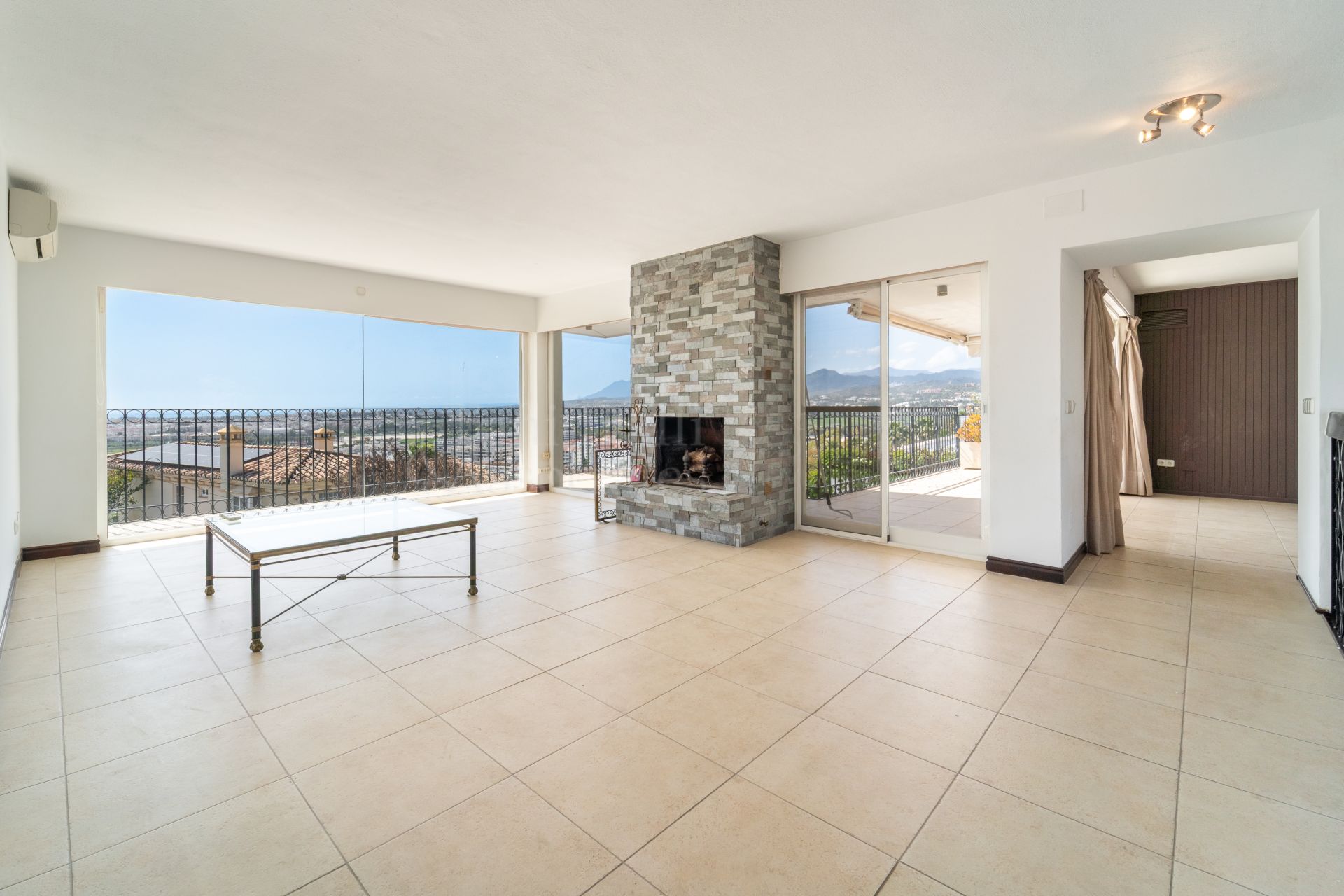 Villa in Nueva Andalucia, Marbella