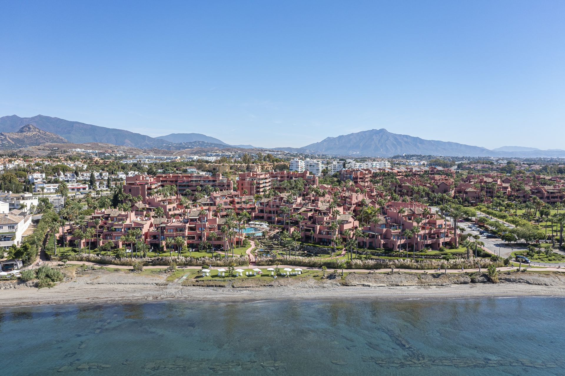 Apartment in Cabo Bermejo, Estepona