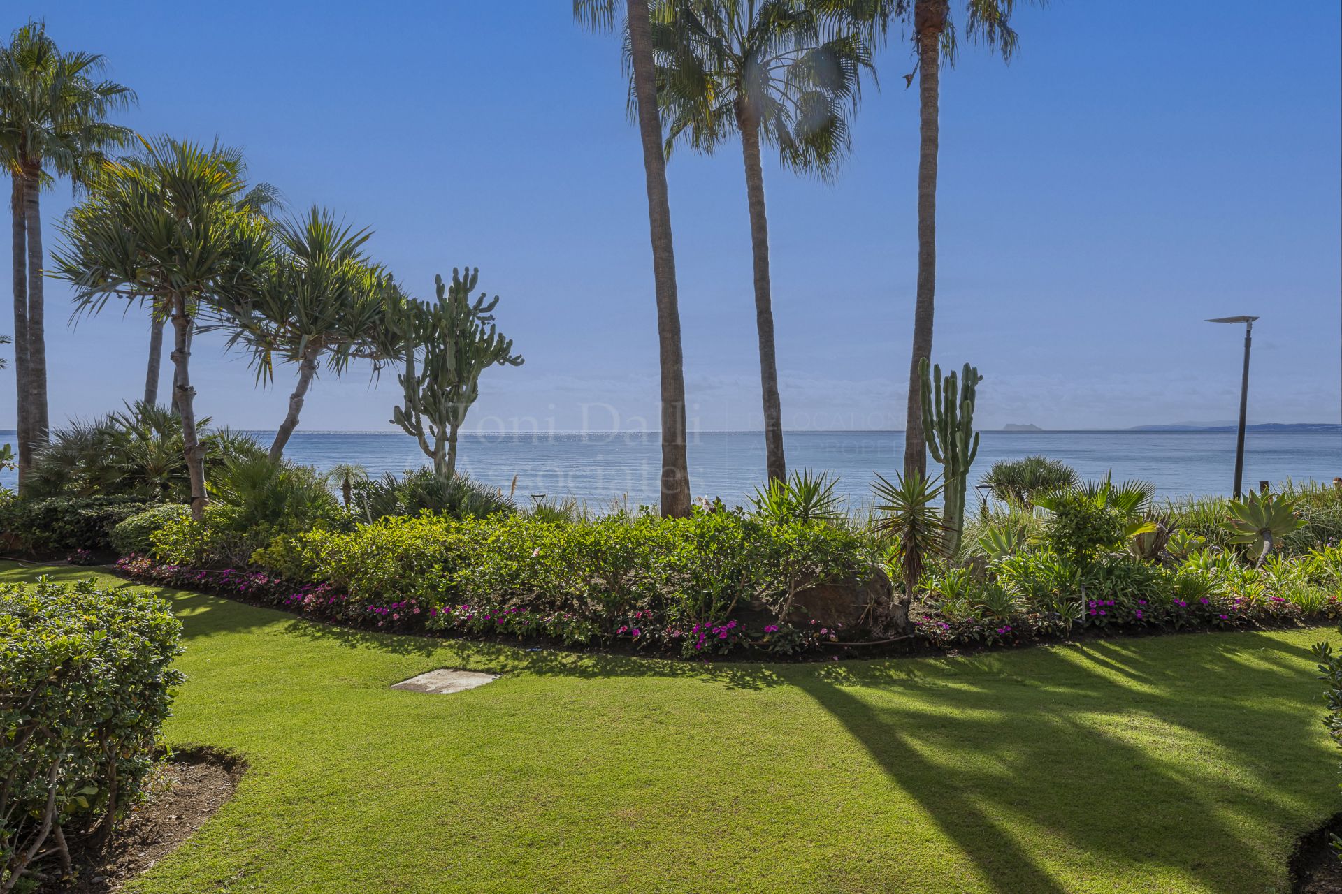 Apartment in Cabo Bermejo, Estepona