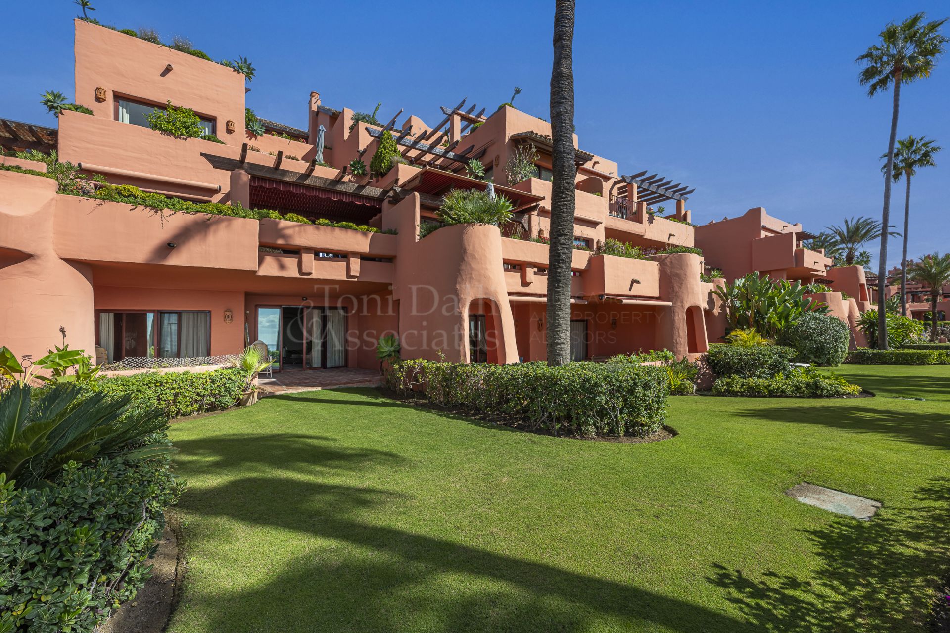 Apartment in Cabo Bermejo, Estepona