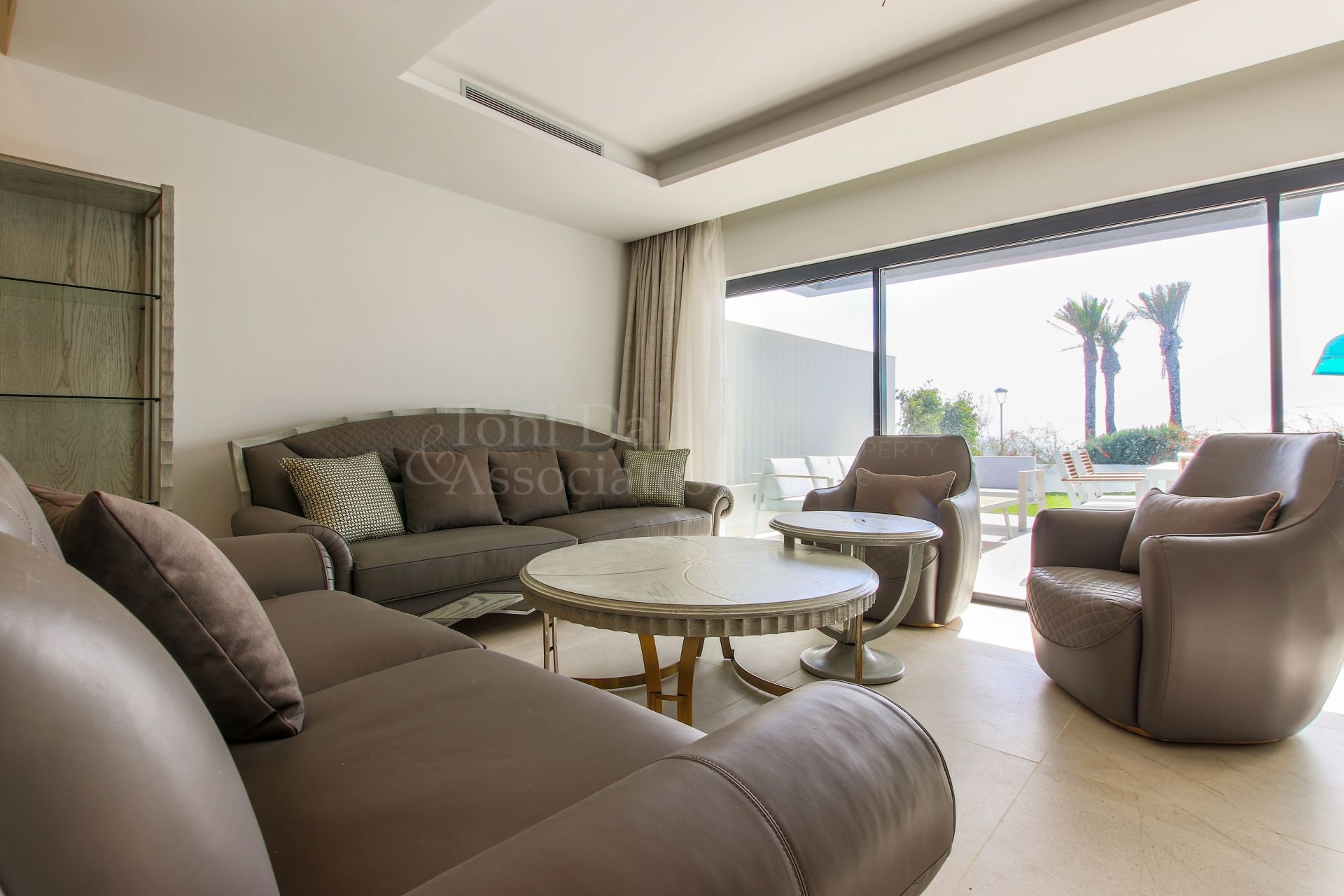 Town House in The Island, Estepona