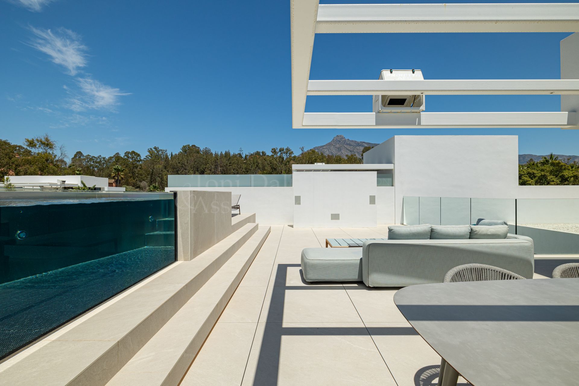 Villa in Vilas 12, Marbella